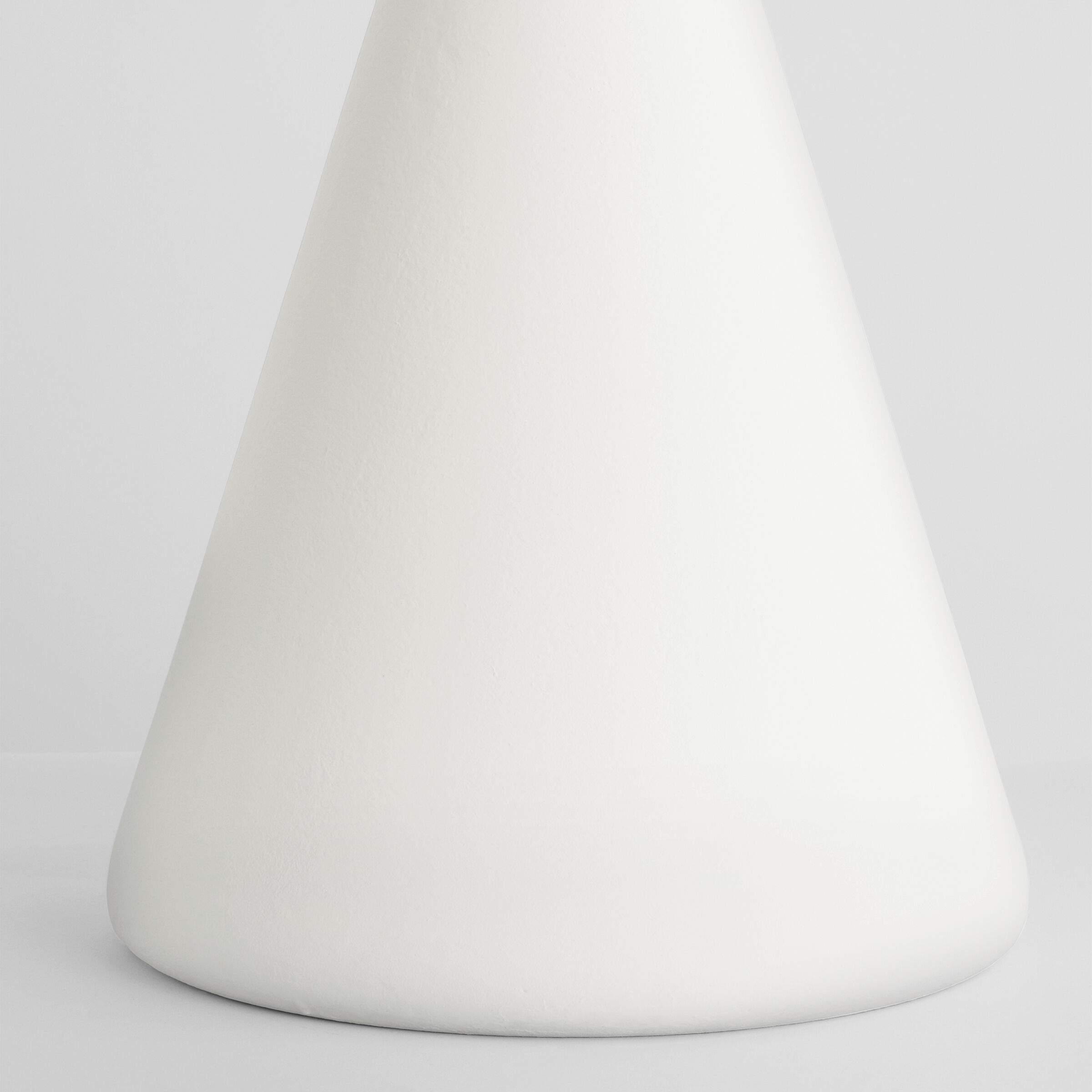 Kelly Wearstler Zealous 30 inch 15.00 watt Museum White Table Lamp Portable Light