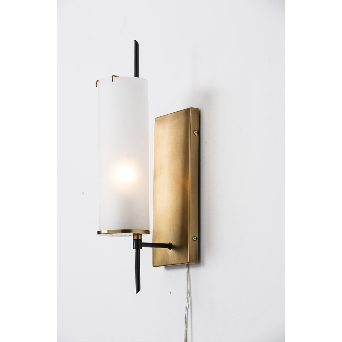 Stefan Sconce Wall Light in Antique Brass/Bronze, Essential Lighting