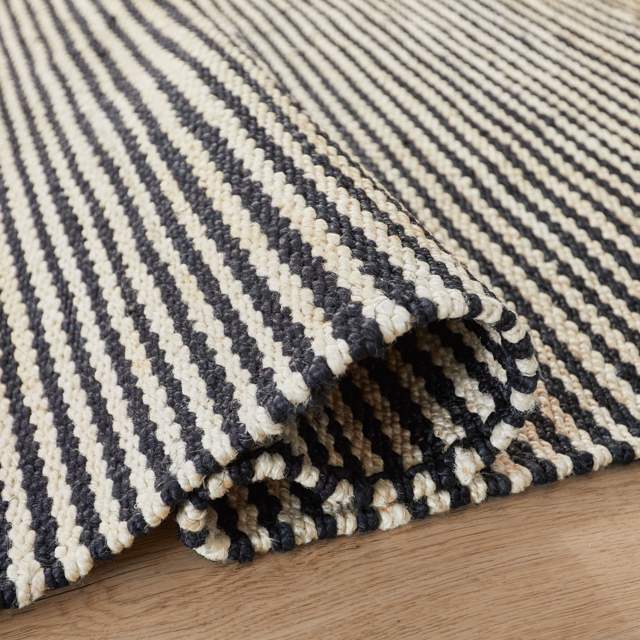 Ganges 114 X 79 inch Black/Natural Rug in 6 x 9