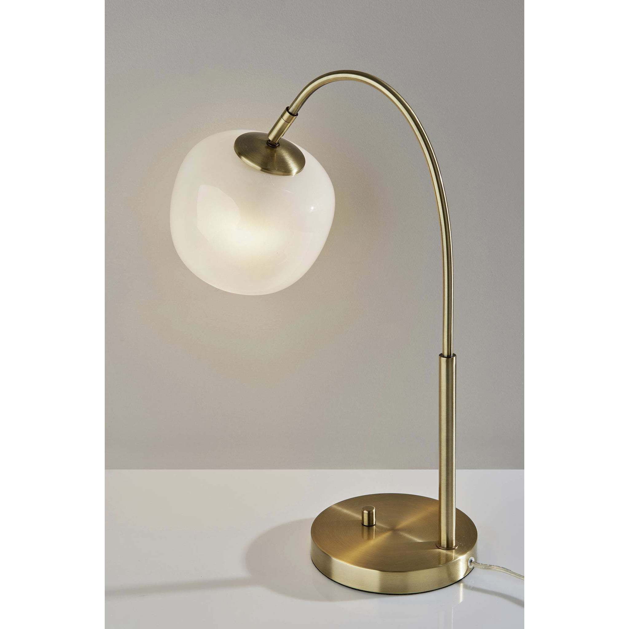 Magnolia 21.75 inch 60.00 watt Antique Brass Table Lamp Portable Light