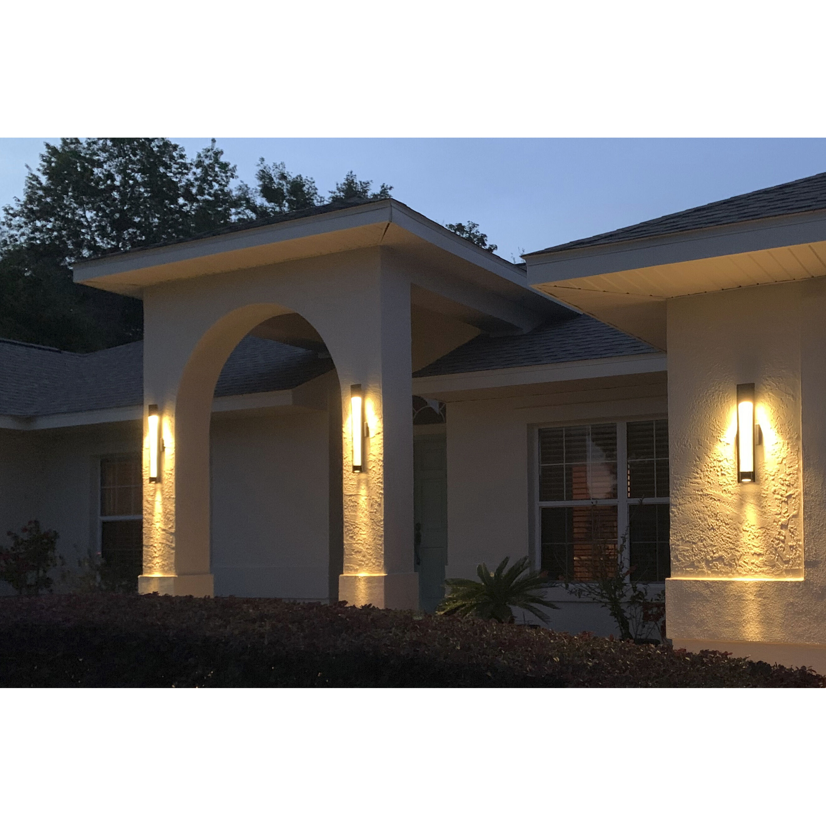 Mist Outdoor Wall Mount Lantern in Satin Black, Medium