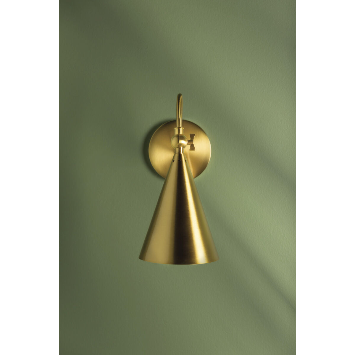 Lupe 1 Light 6 inch Aged Brass Wall Sconce Wall Light 