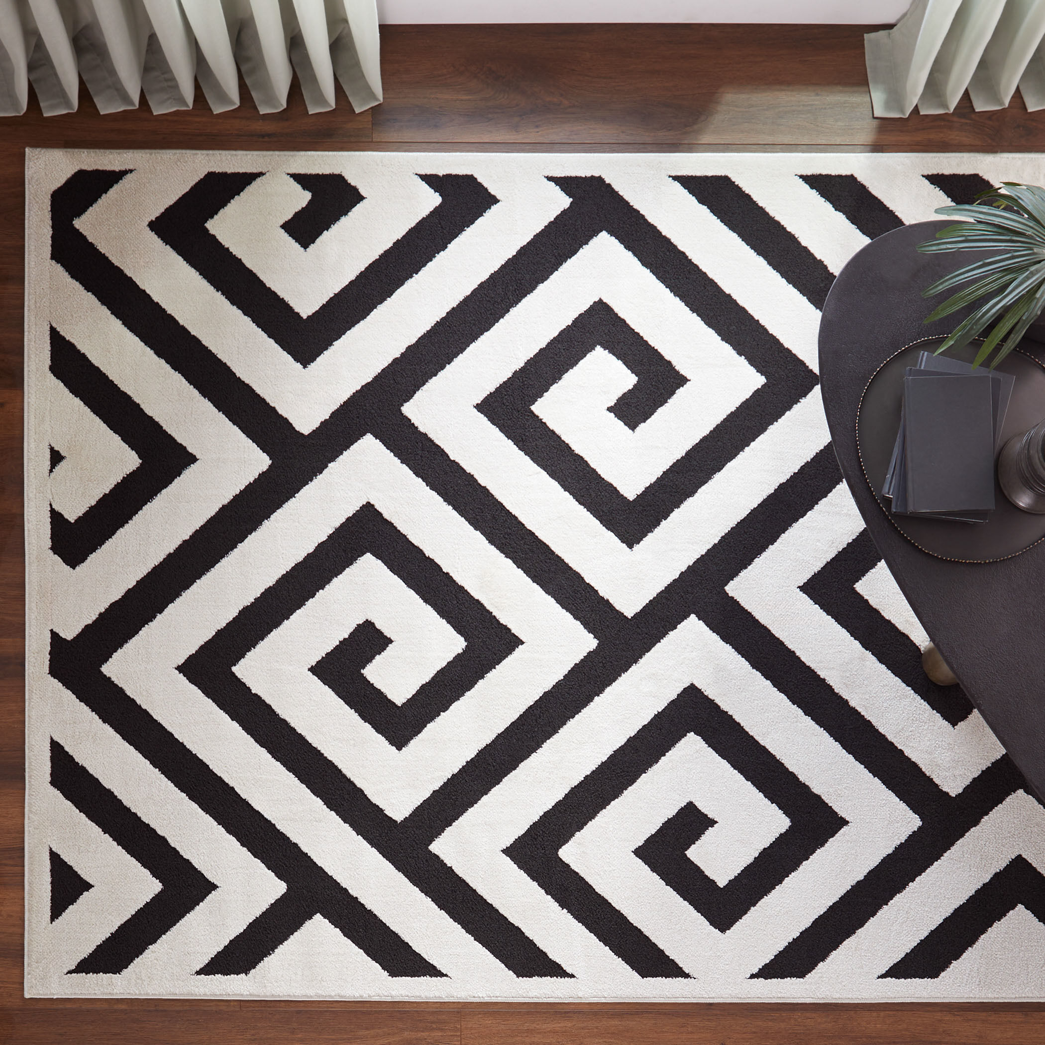 Optika 130 X 94 inch Black/White Rug in 8 x 11