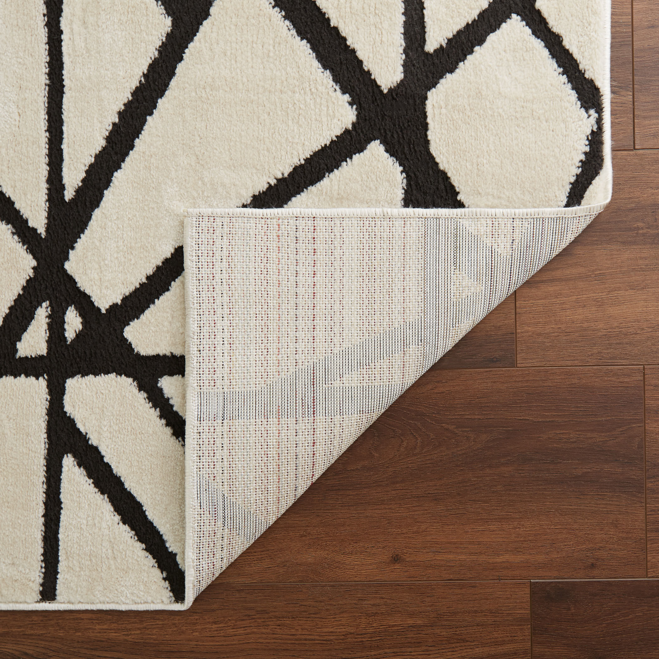 Optika 36 X 24 inch Black/White Rug in 2 x 3