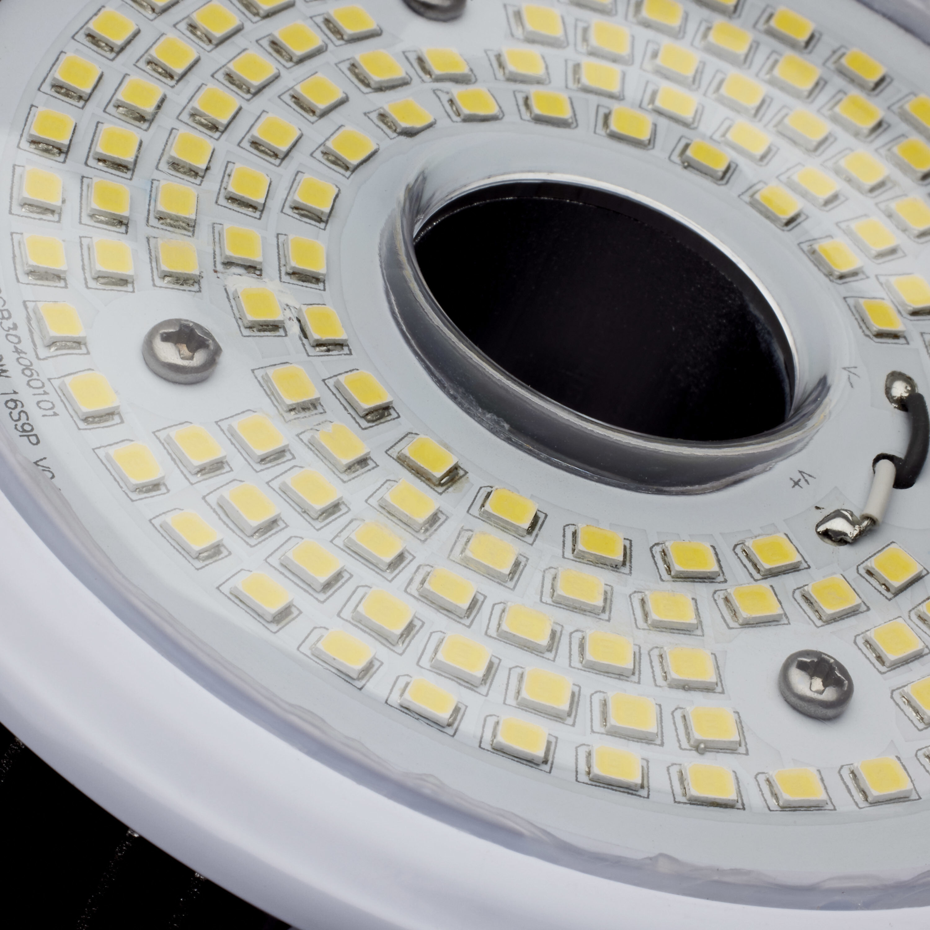 Hi-Pro LED LED Mogul Extended 5000K HID Replacements