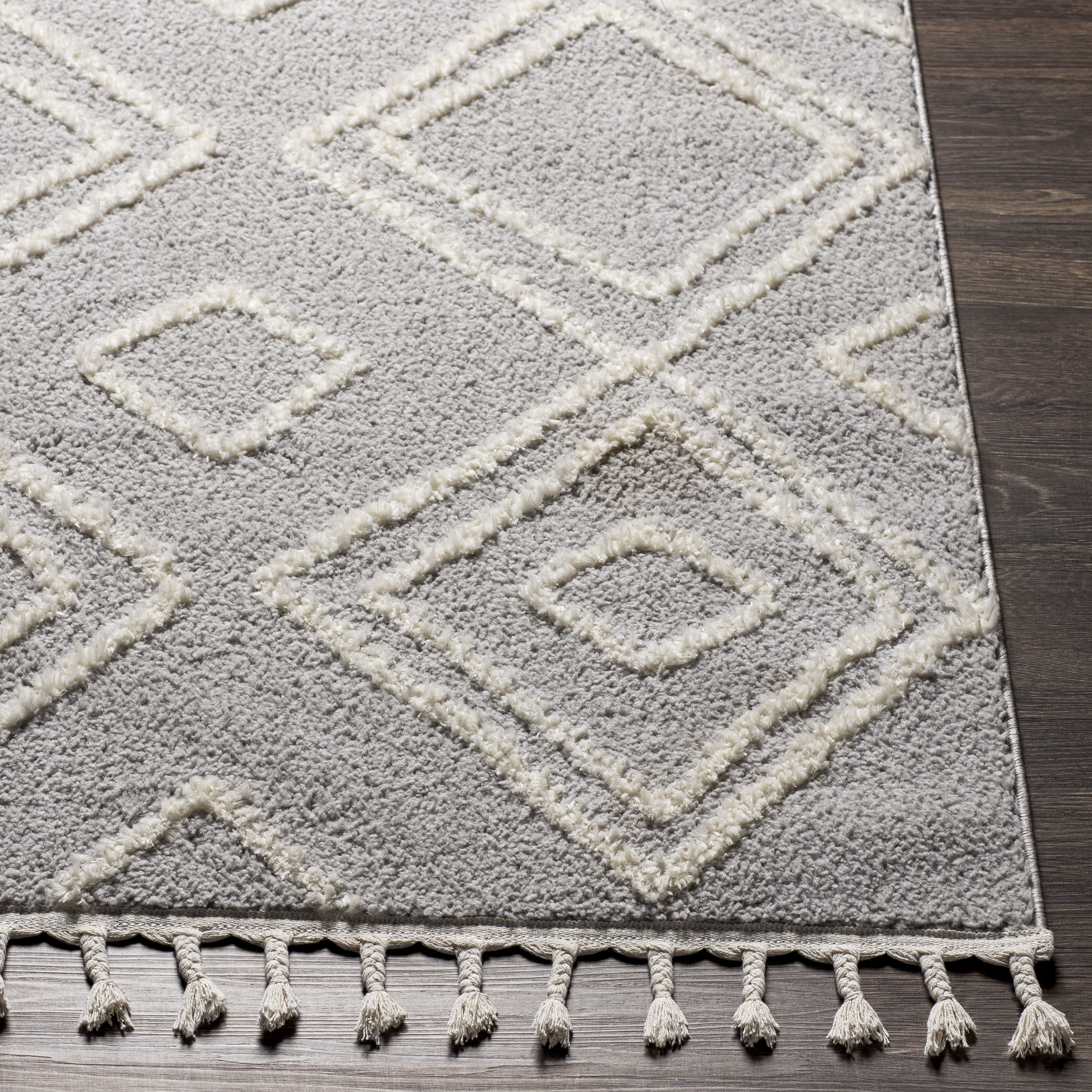Alhambra 84 X 63 inch Light Grey Rug in 5 x 8, Rectangle