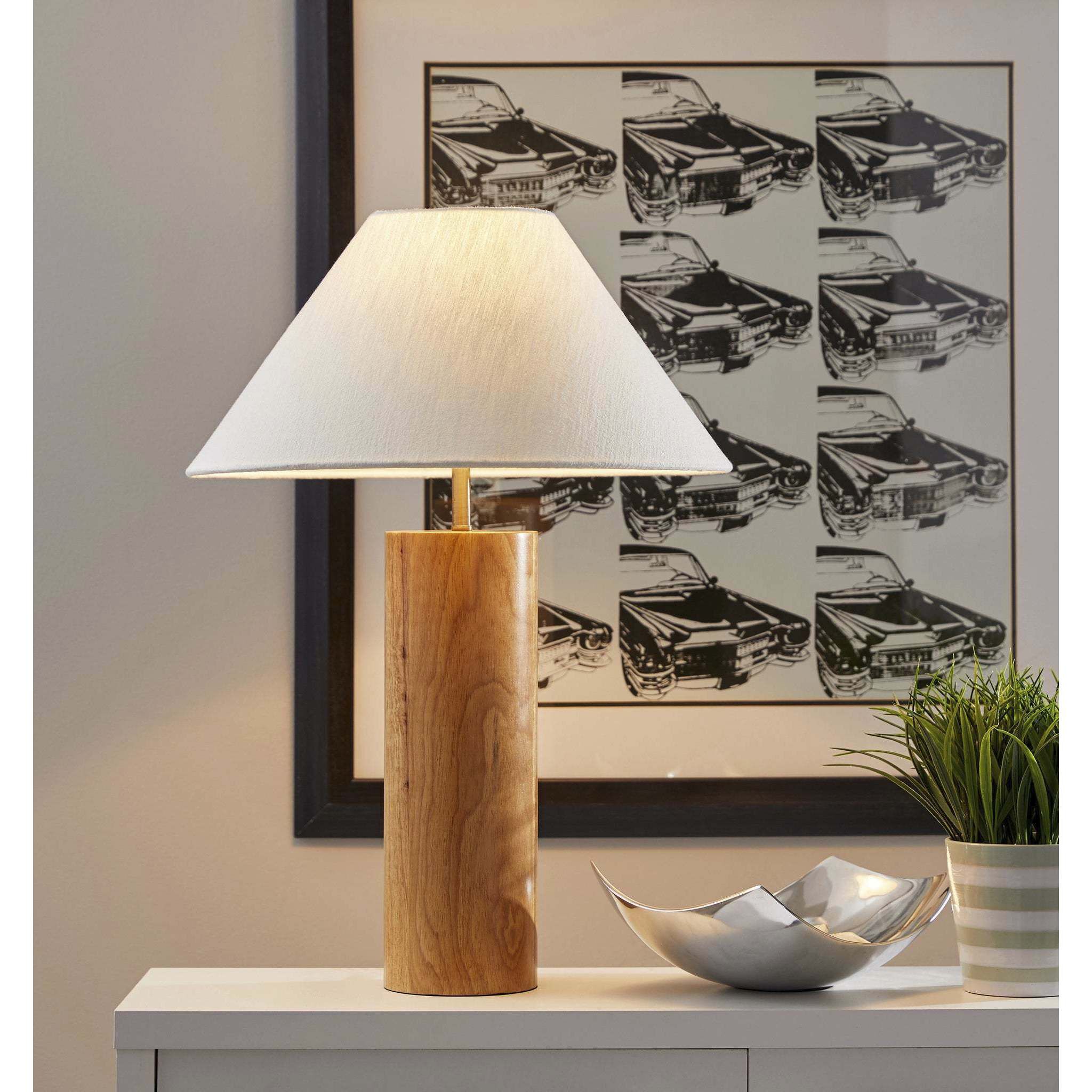 Martin 26 inch 100.00 watt Natural Oak Wood with Antique Brass Accent Table Lamp Portable Light 