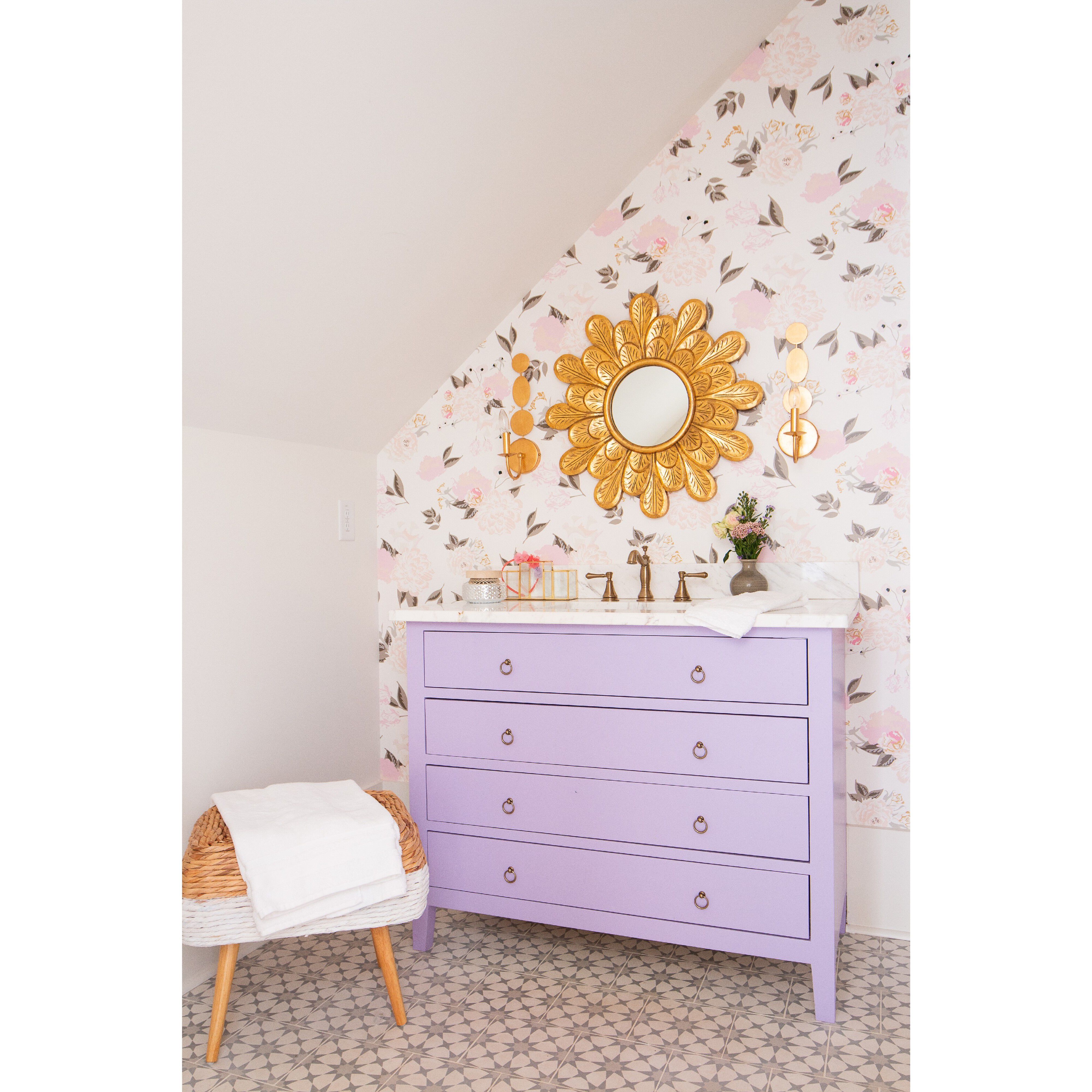 Layla Sconce Wall Light in Antique Gold