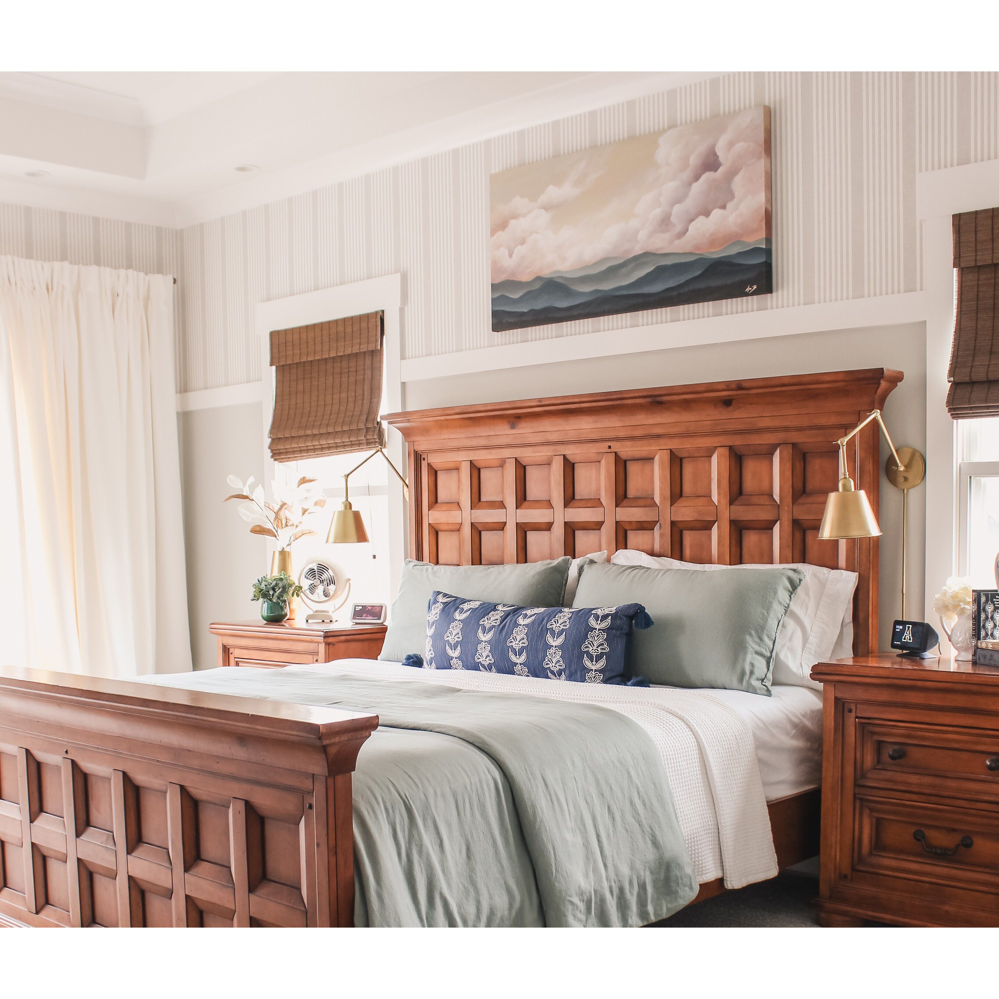 Mitchell 30 inch 60.00 watt Aged Brass Task Sconce Wall Light