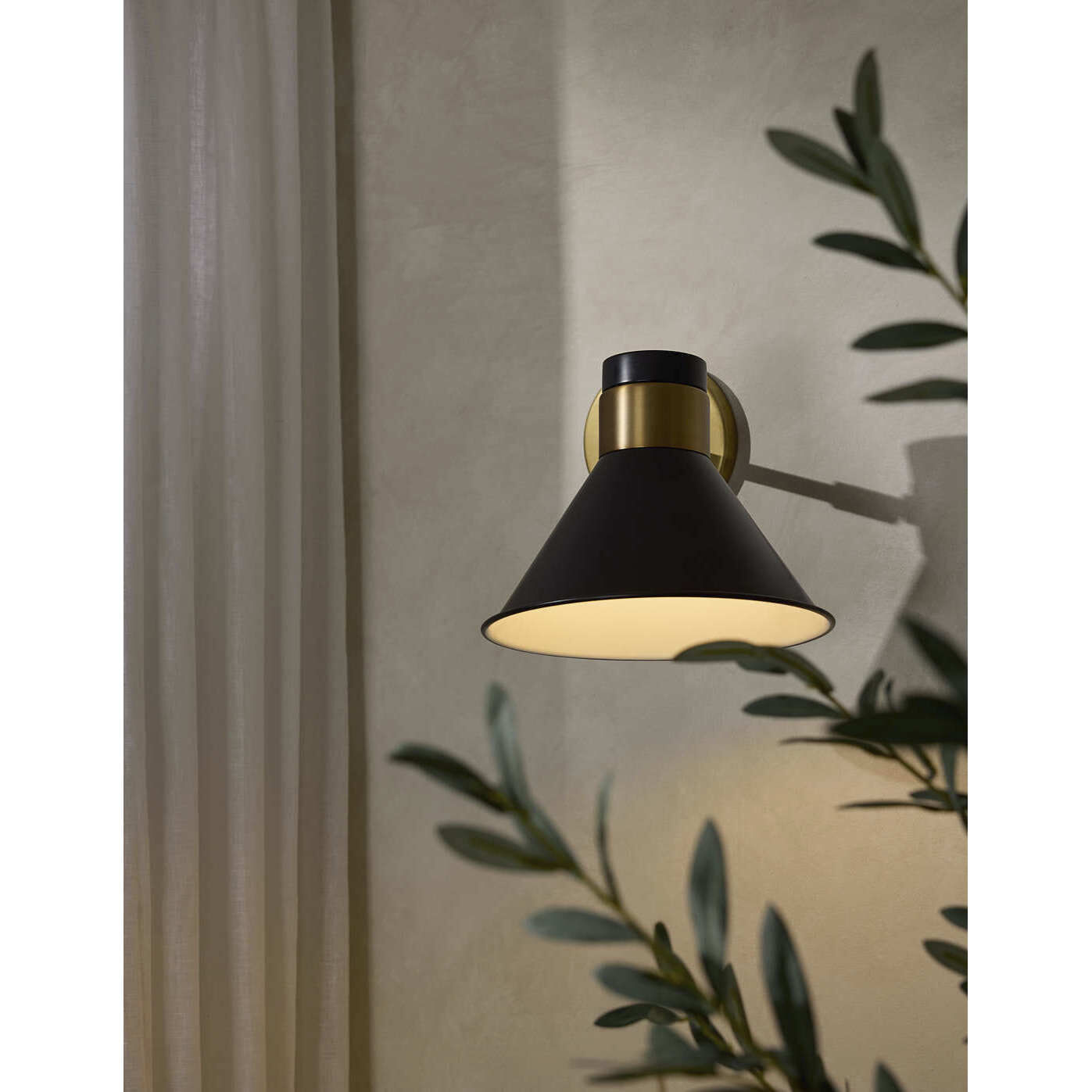 Lane Sconce Wall Light