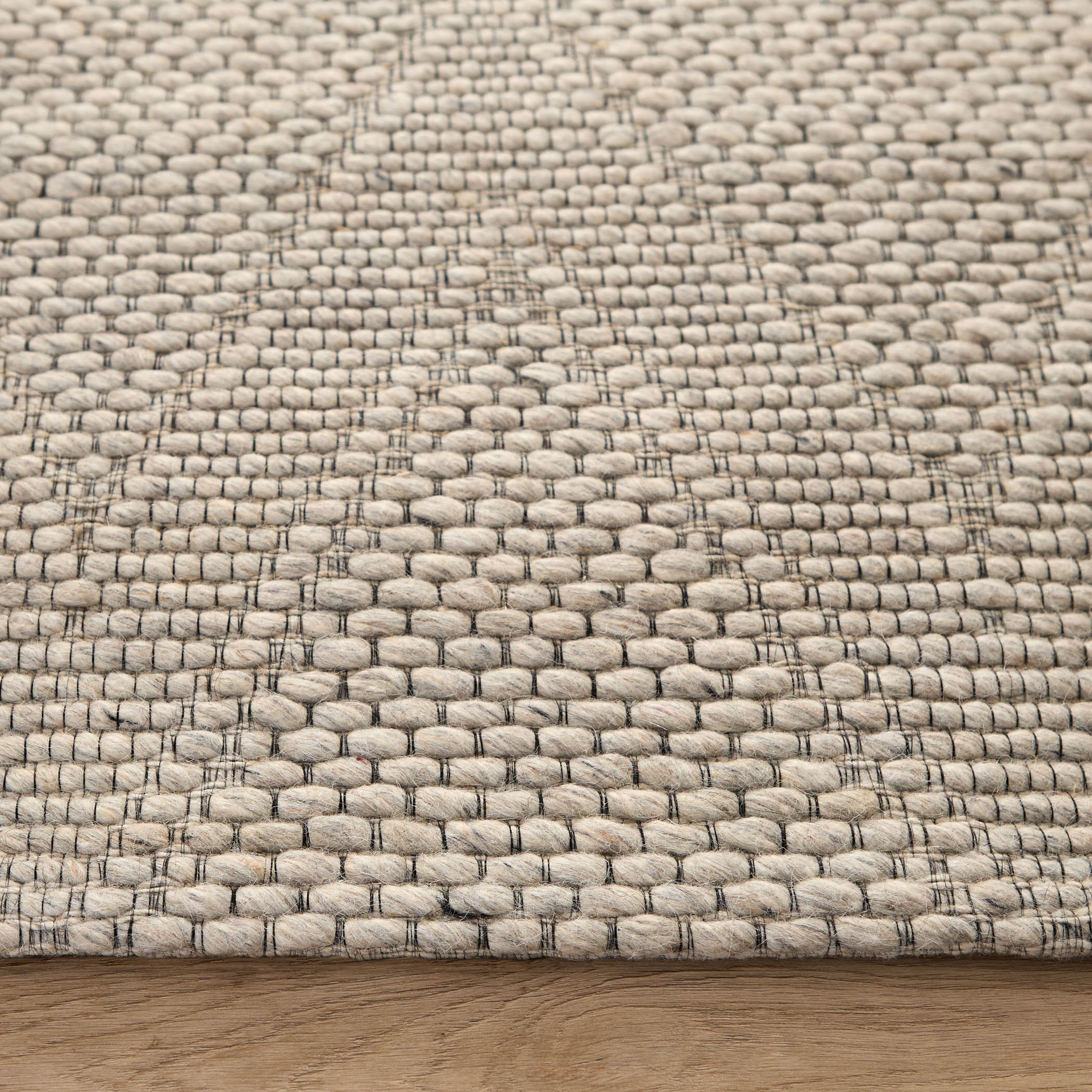 Natural Luxe 114 X 79 inch Light Grey Rug in 6 x 9