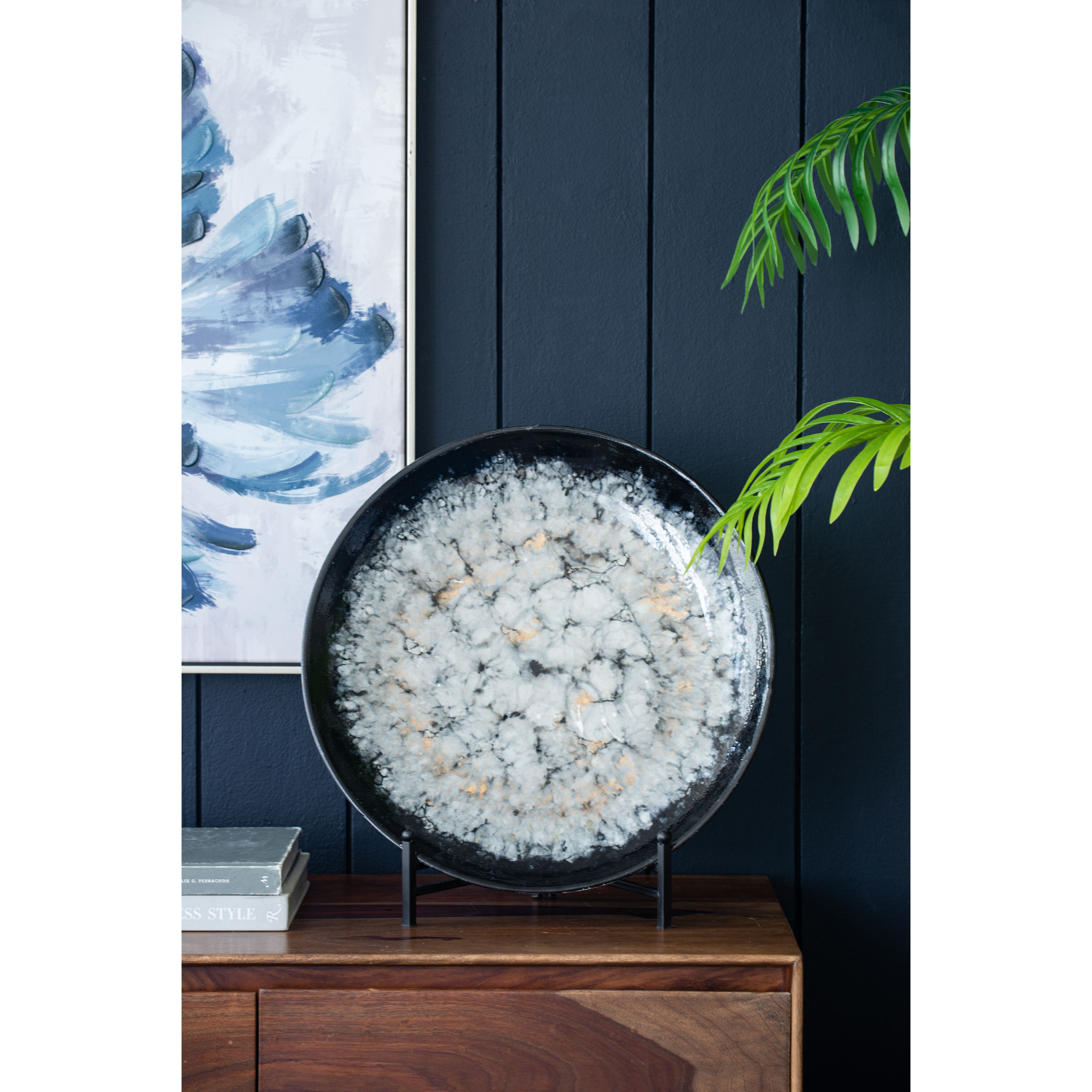 Zuri 18.1 X 18.1 inch Black/White Charger Plate