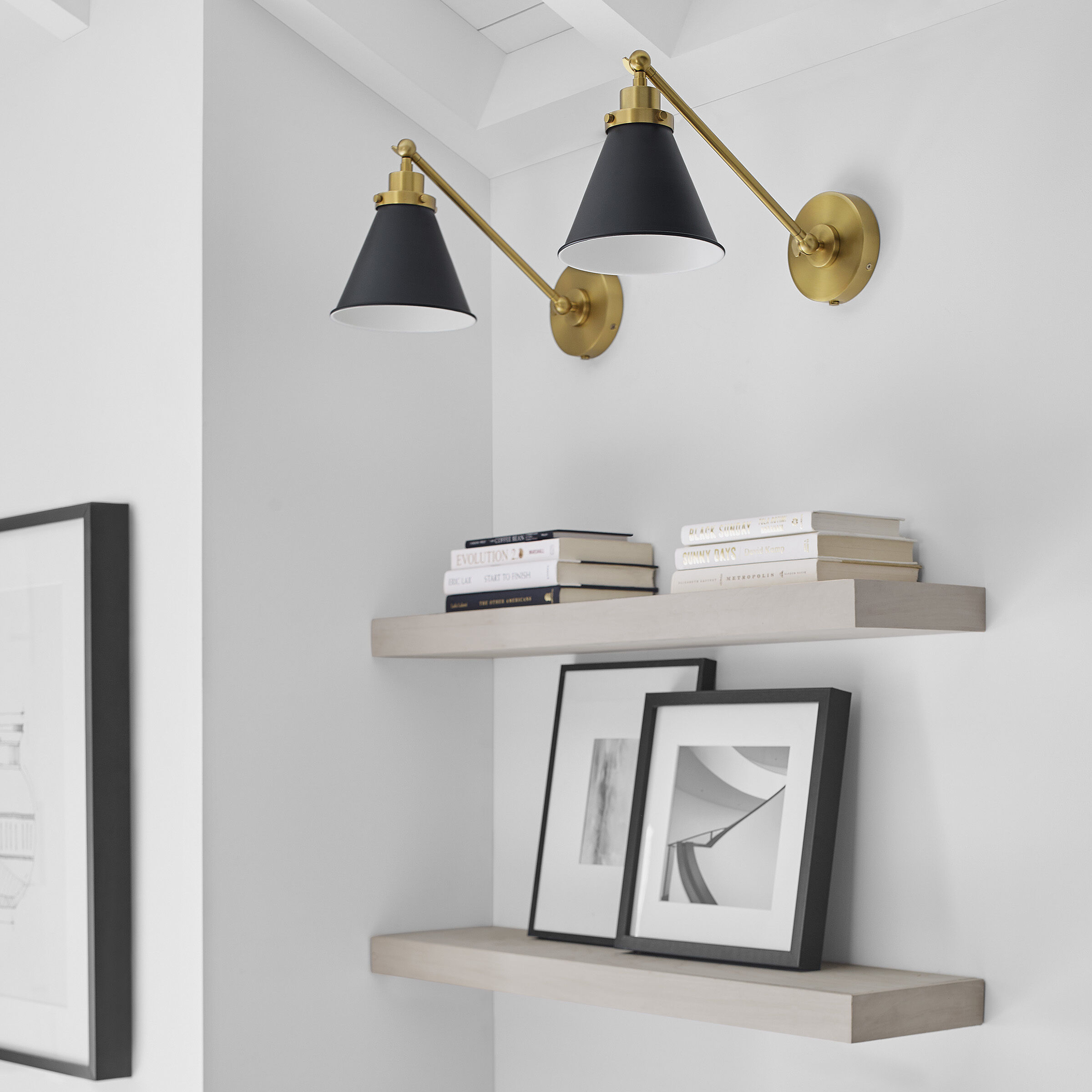 C&M by Chapman & Myers Wellfleet 15.88 inch 75 watt Midnight Black and Burnished Brass Task Sconce Wall Light in Midnight Black / Burnished Brass