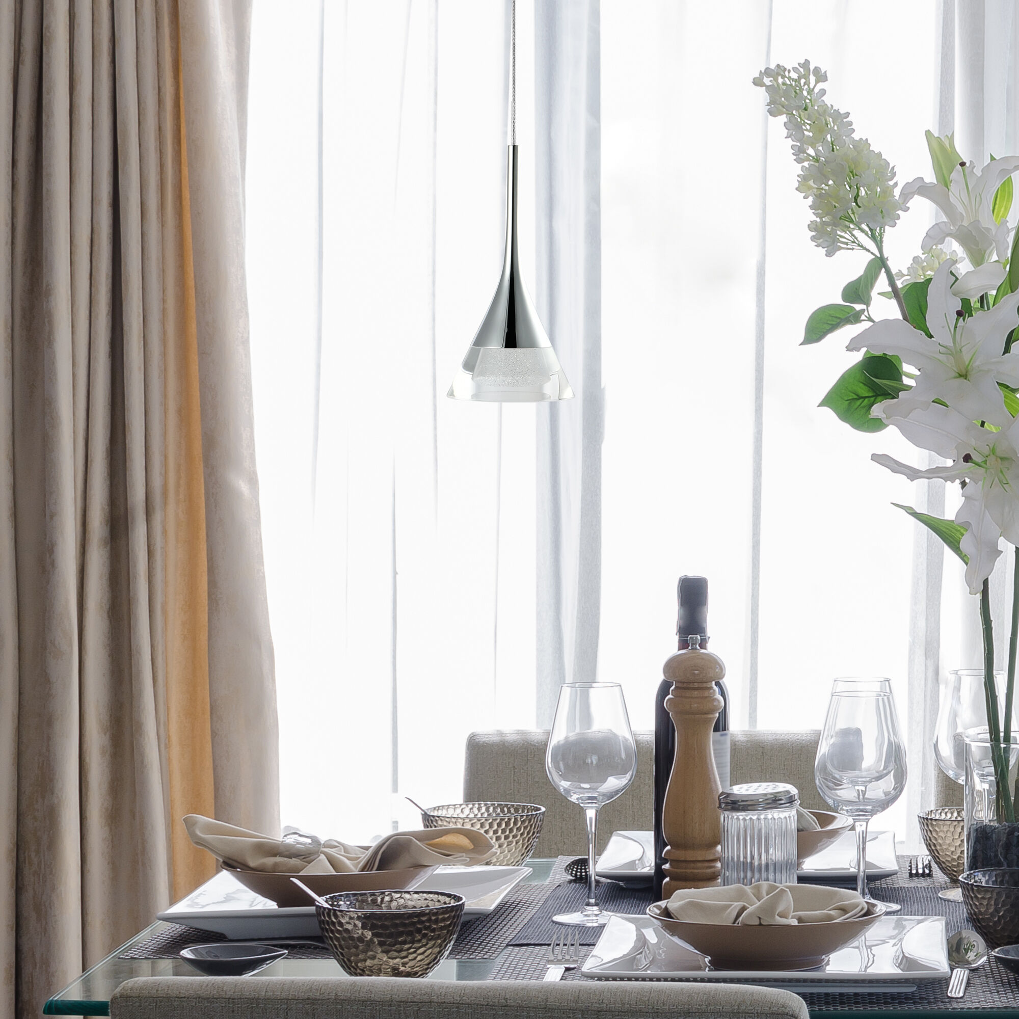 Artisan Collection/AMALFI Series 4.75 inch Black Pendant Ceiling Light