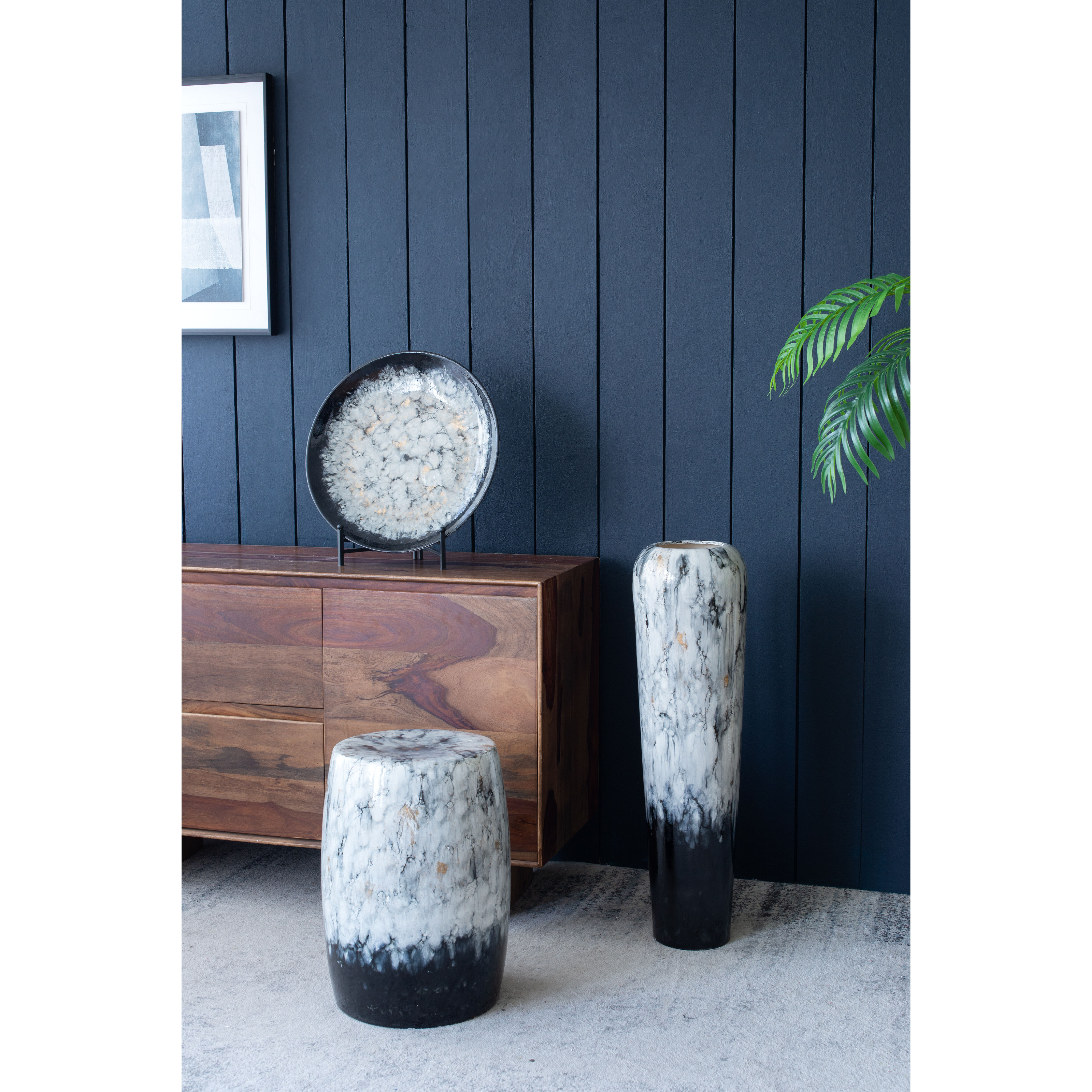 Zuri 18.1 X 18.1 inch Black/White Charger Plate