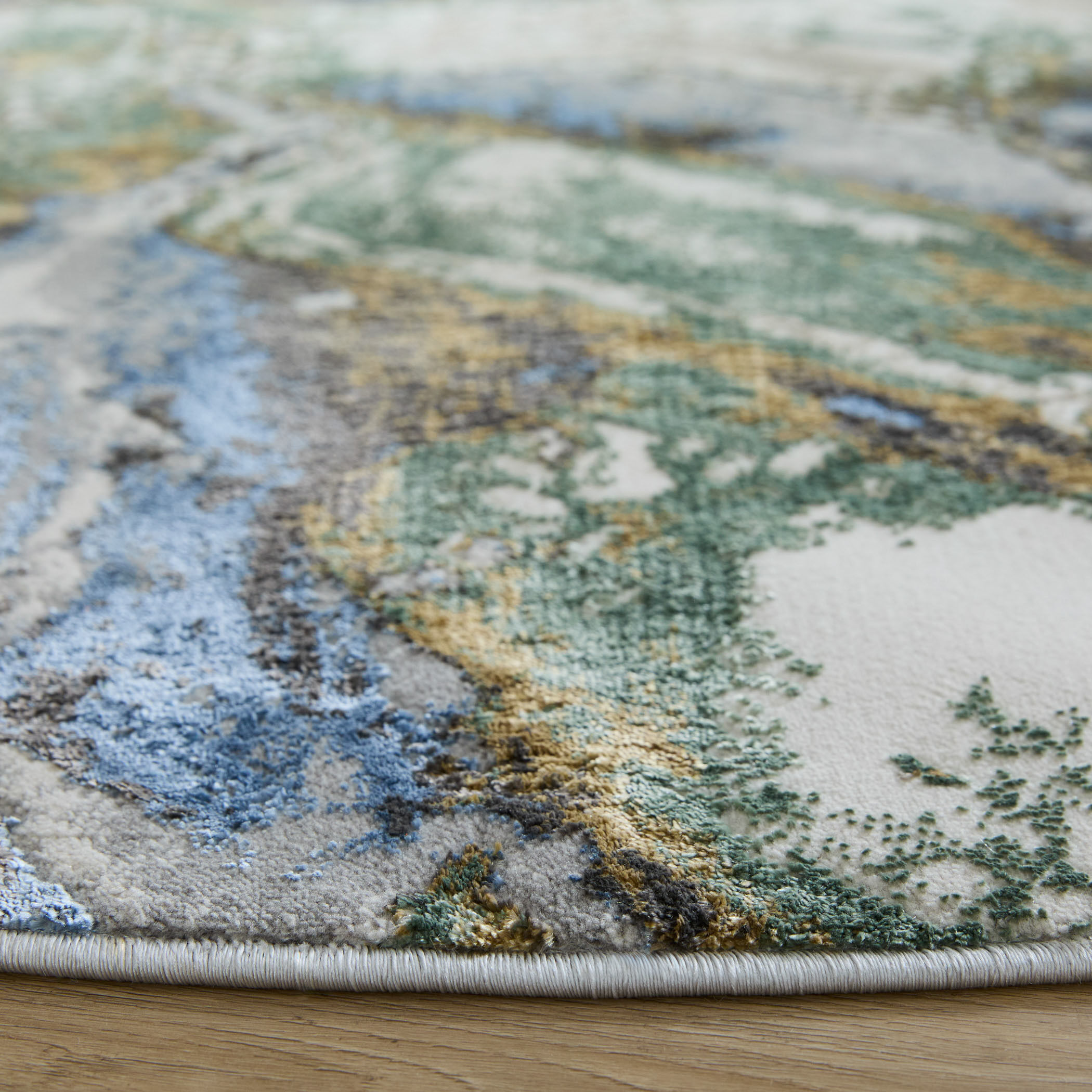 Zaria Earth Tones Rug in 5 Round
