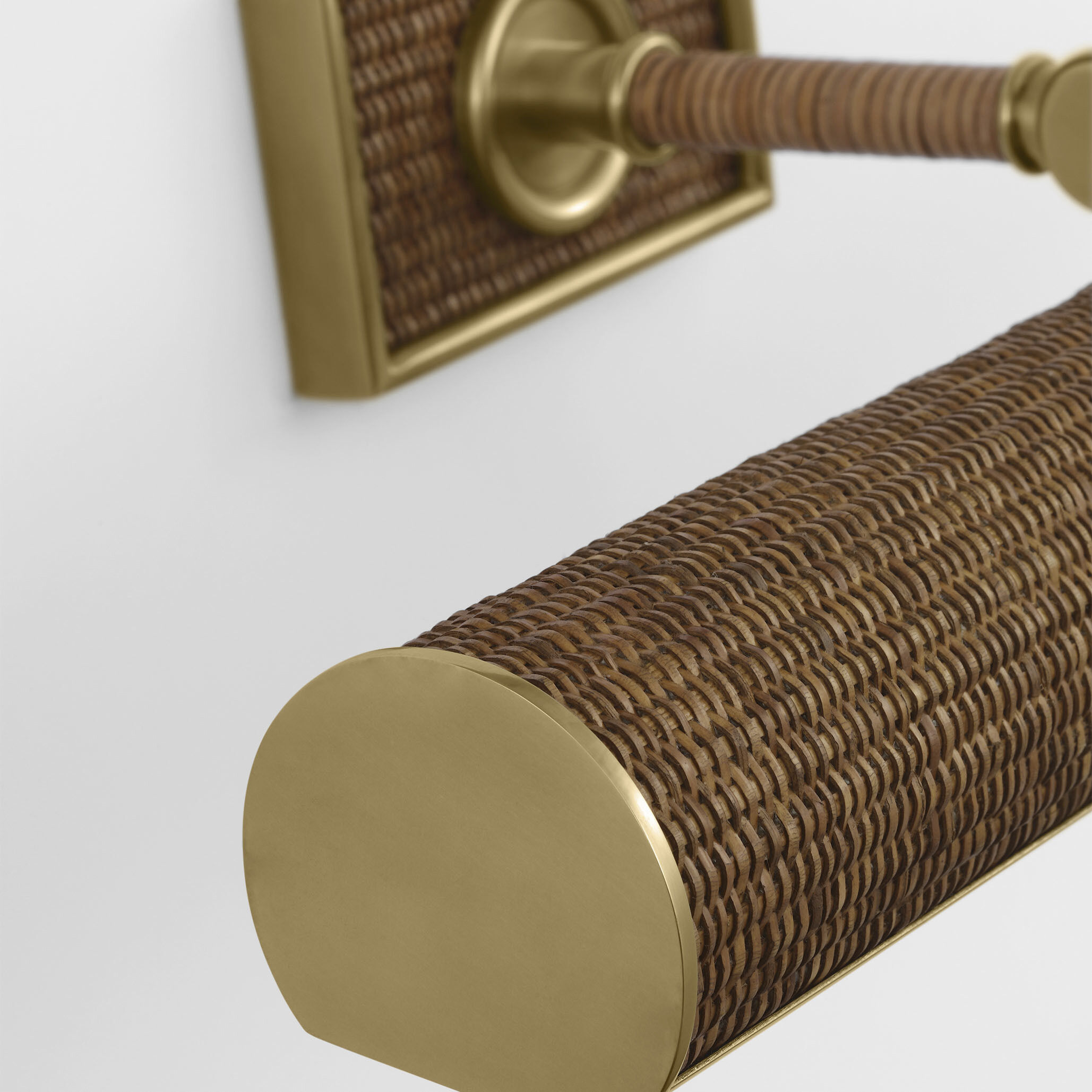 Chapman & Myers Halwell 16 watt 18 inch Antique-Burnished Brass and Natural Woven Rattan Picture Light Wall Light