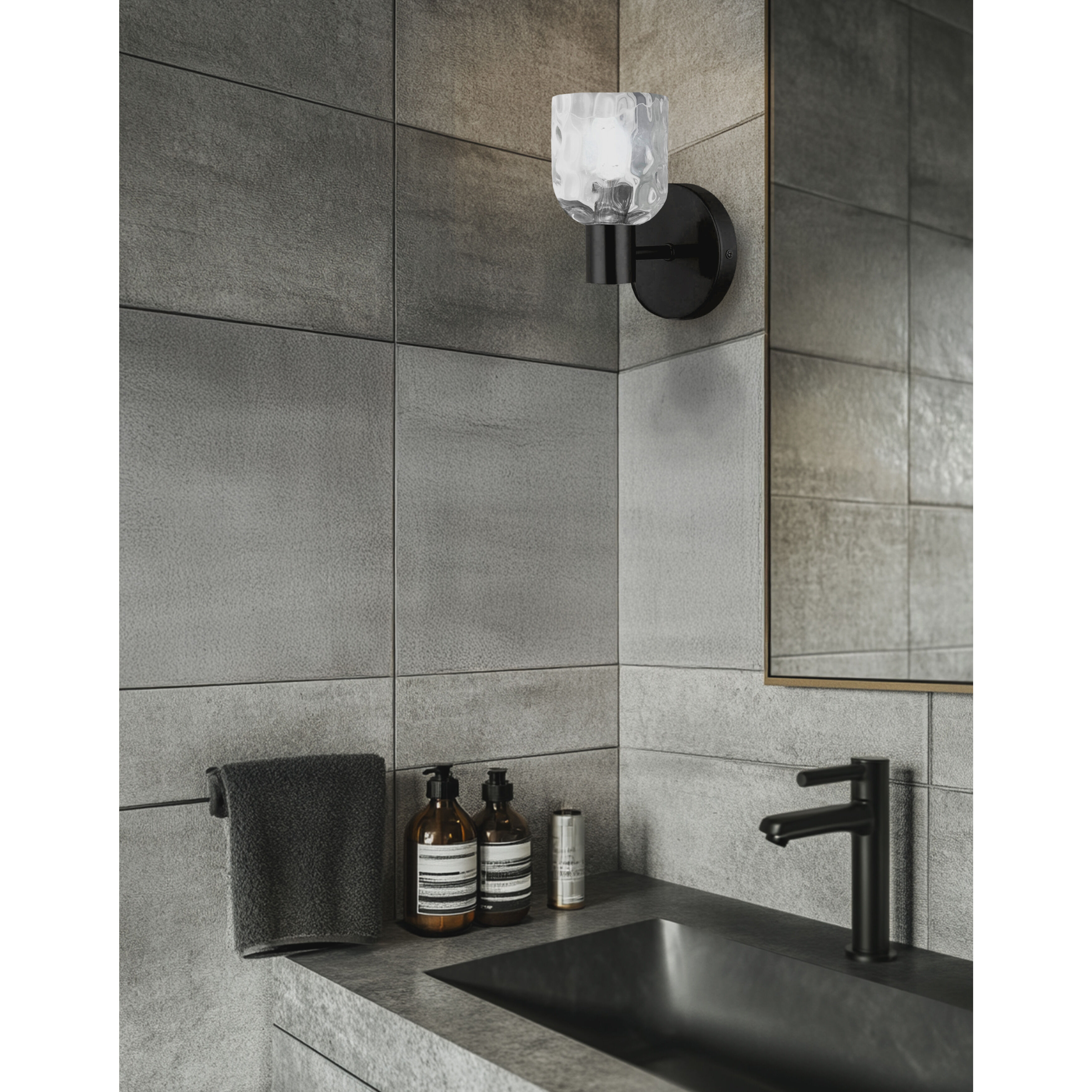 Vallora 1 Light 5.75 inch Aged Brass Vanity Light Wall Light