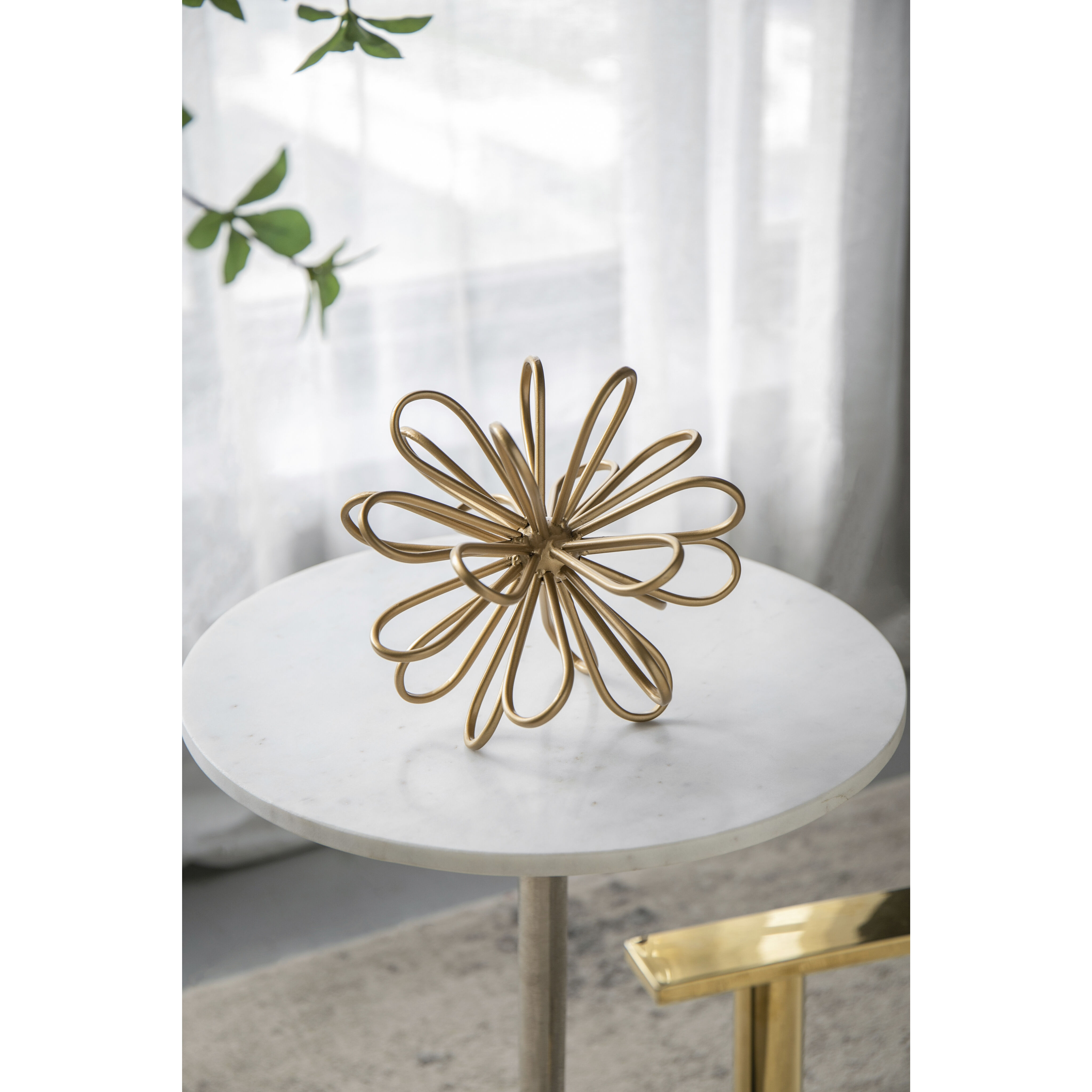 Flower Gold Statuary