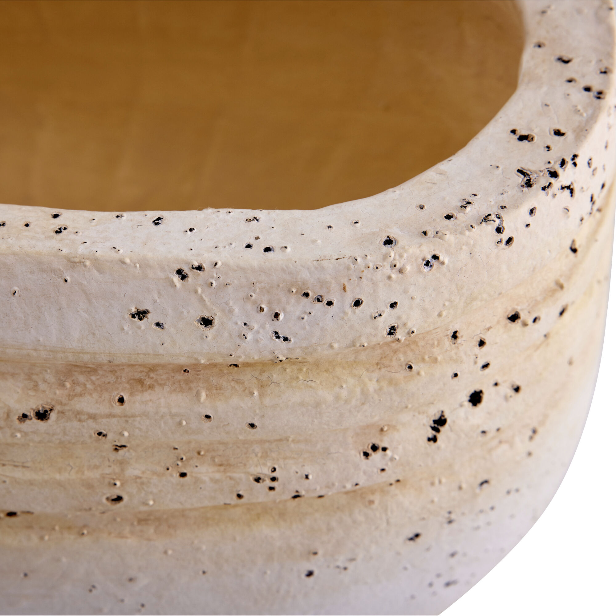 Marisol Toasted Ivory Centerpiece