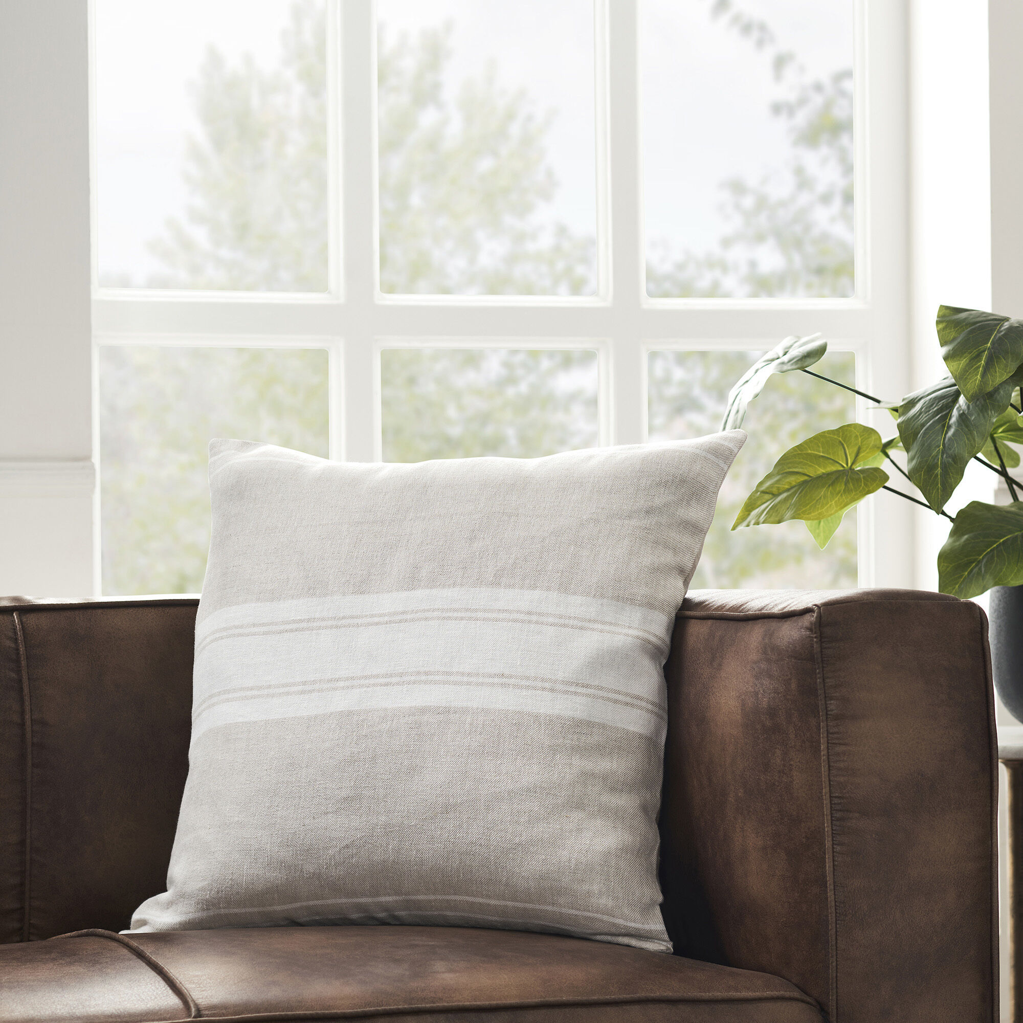 Raelyn 22 inch Natural and Cream Pillow