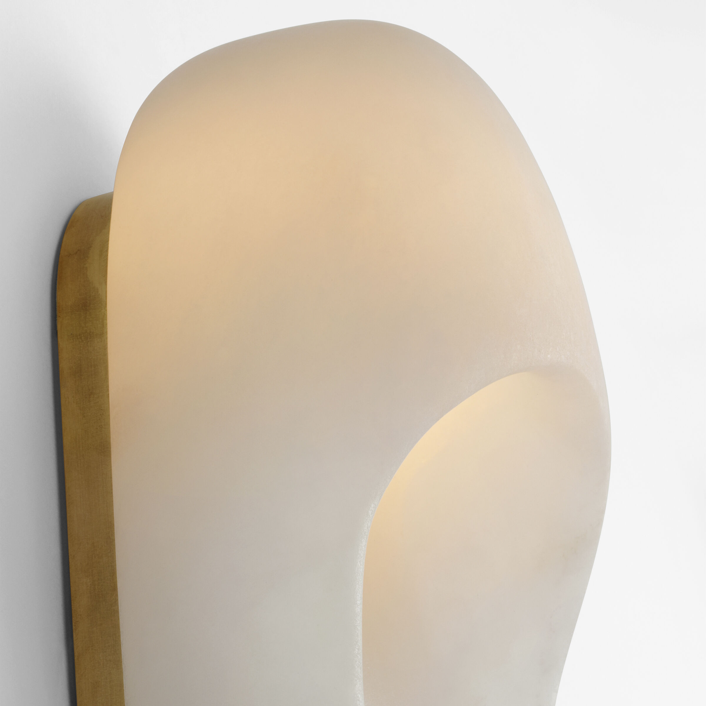 Kelly Wearstler Esculpa LED 6 inch Alabaster and Antique-Burnished Brass Elongated Wall Light