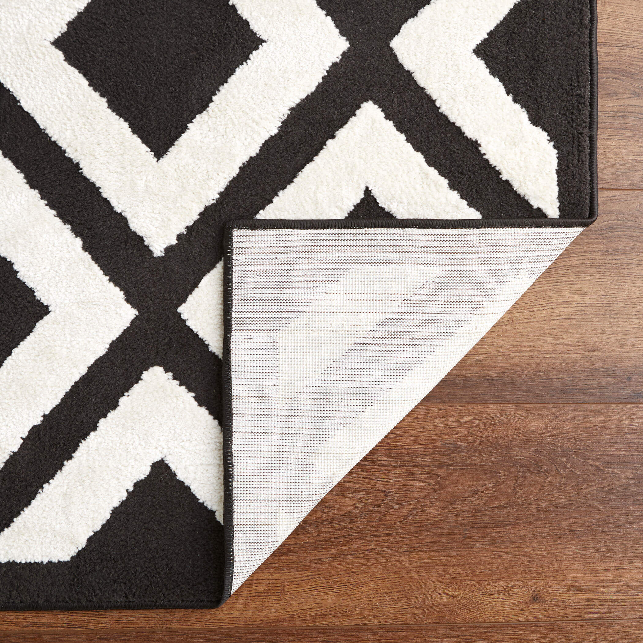 Optika 130 X 94 inch Black/White Rug in 8 x 11
