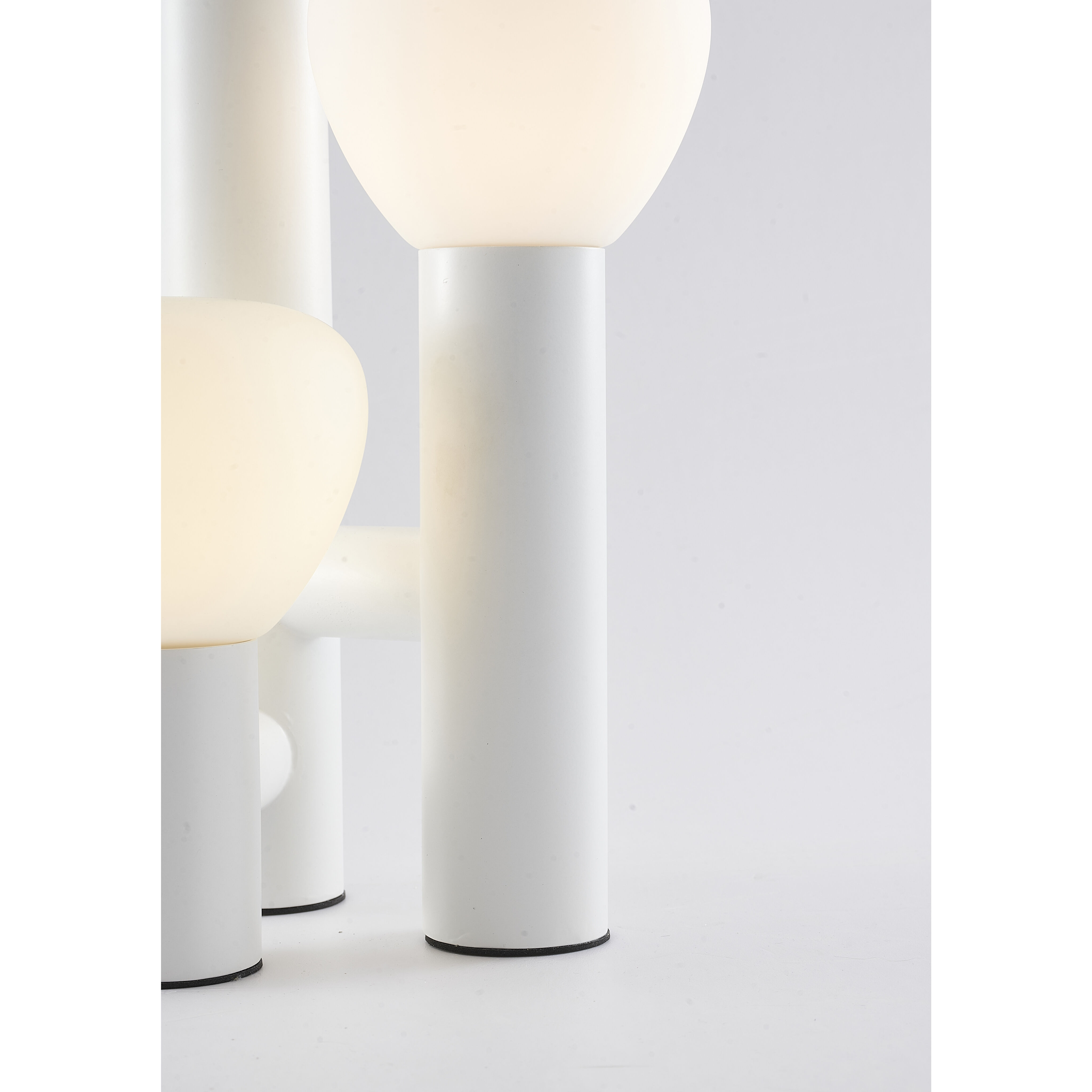 Canada 17.7 inch 40.00 watt White Table Lamp Portable Light