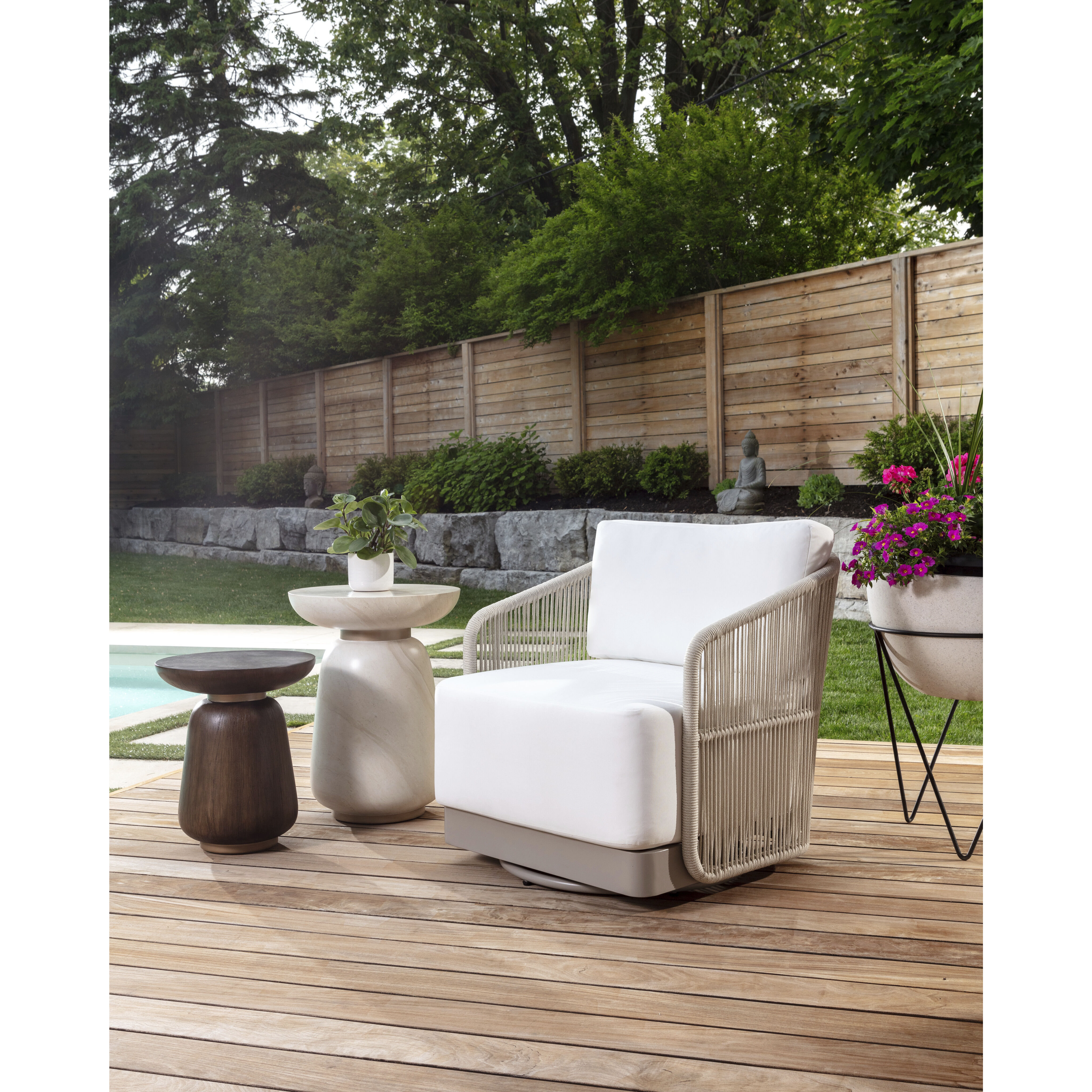 Allariz Greige / Stinson White Outdoor Swivel Armchair, Swivel