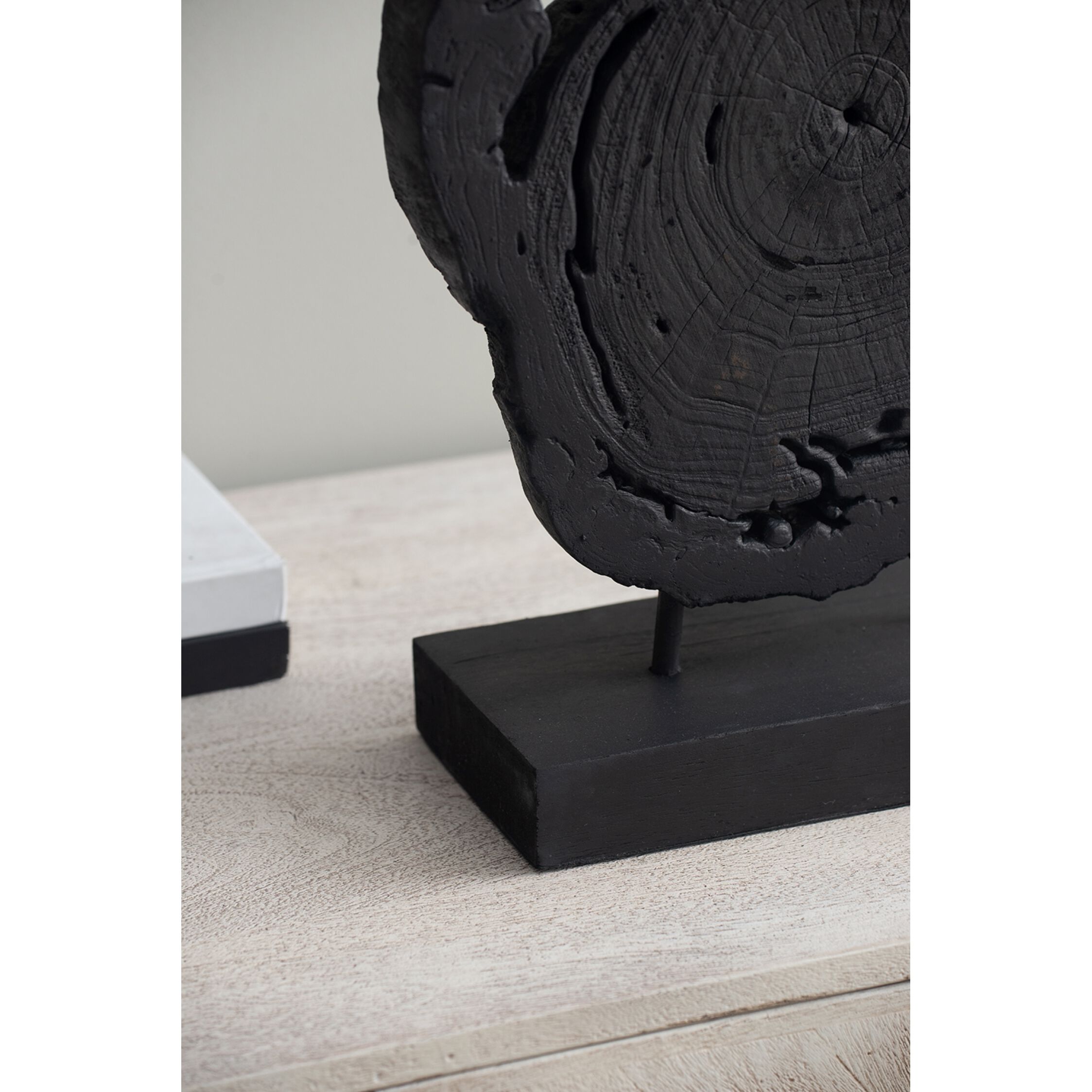 Chambers Brown/Black Table Decor