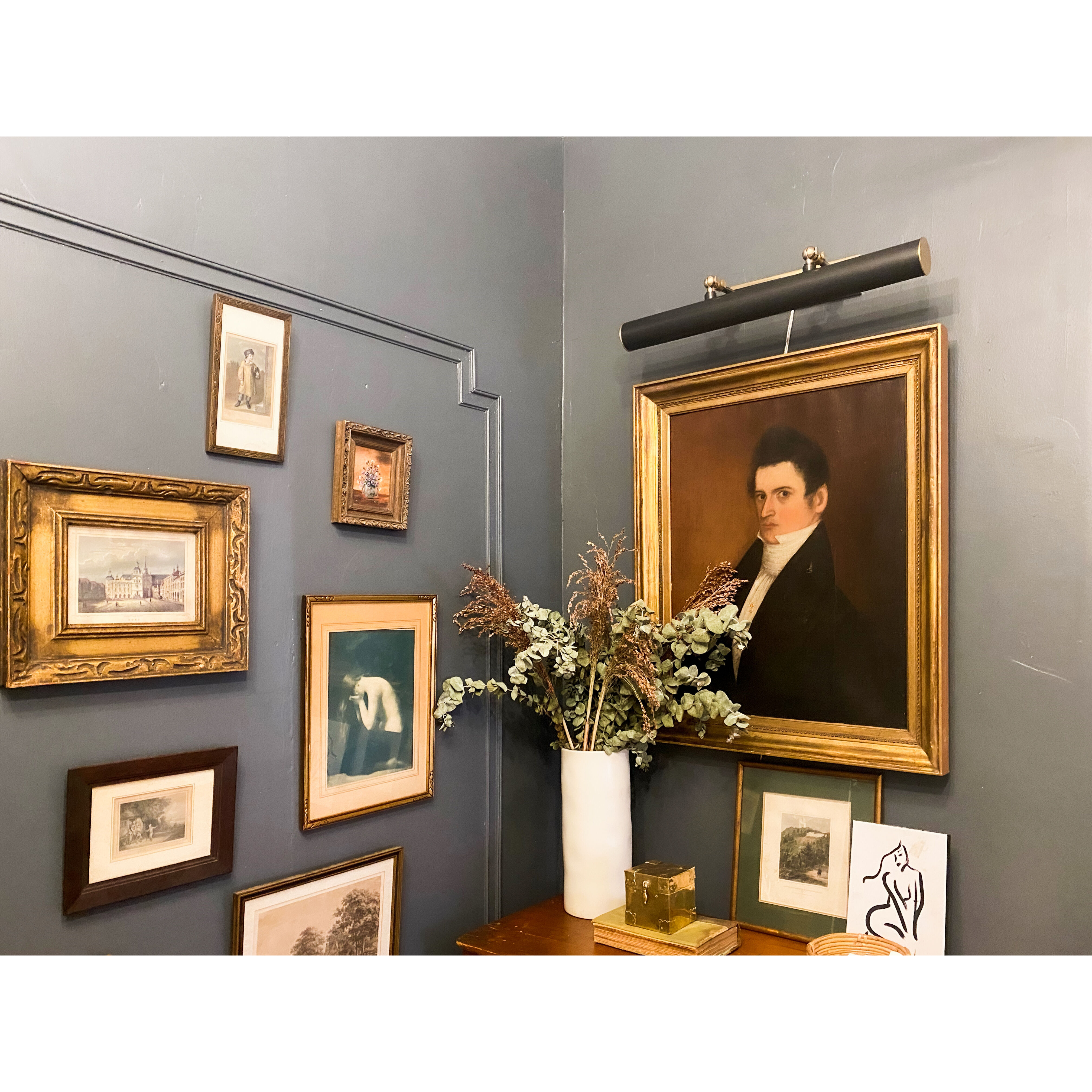 Holly 75 watt 24 inch Aged Old Bronze Picture Light Wall Light, with Plug