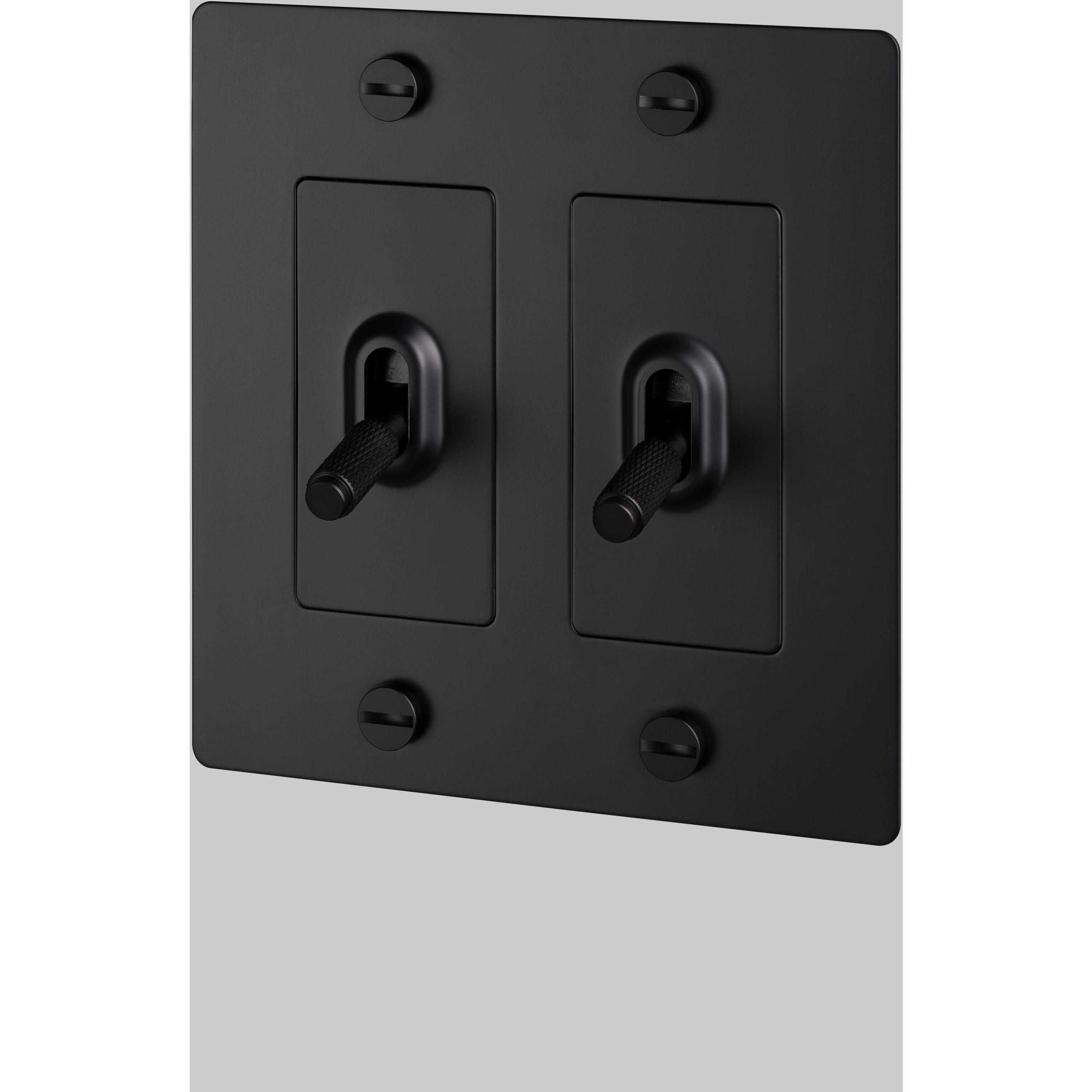 2G Toggle 120-277 Black Light Switch