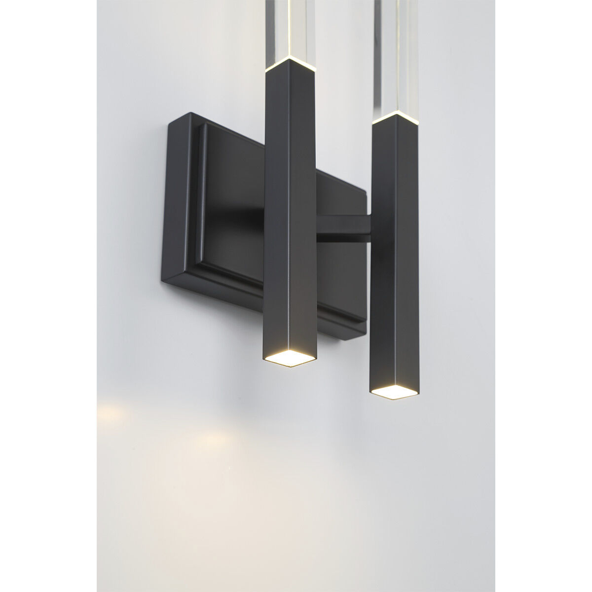 Benicio Wall Sconce Wall Light in Black