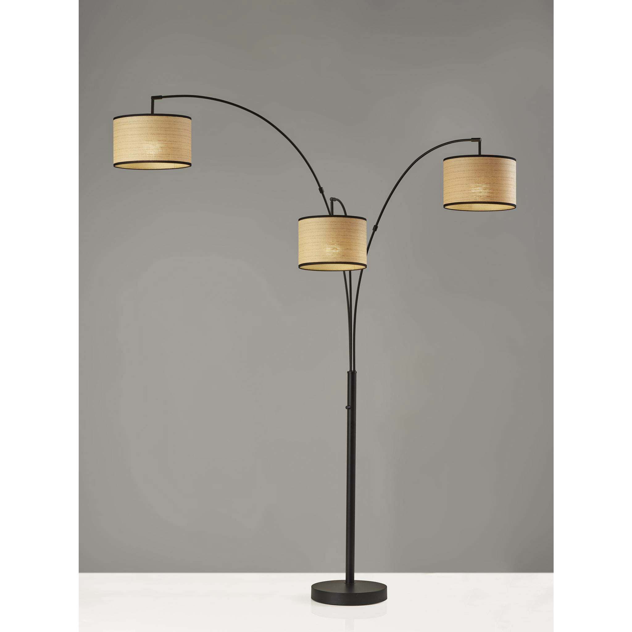 Bowery arc lamp outlet