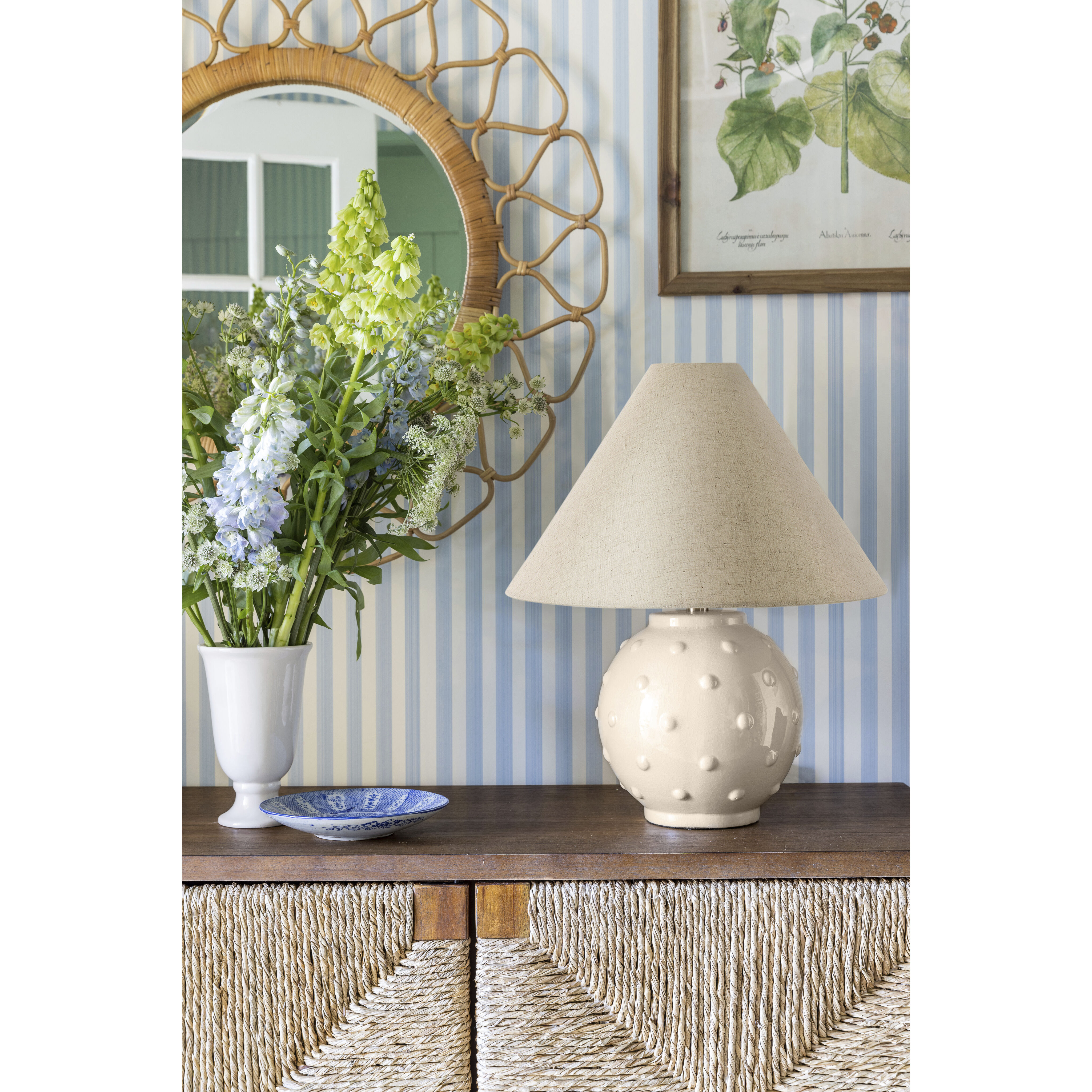 Annabelle 18 inch 60.00 watt Aged Brass and Ivory Table Lamp Portable Light