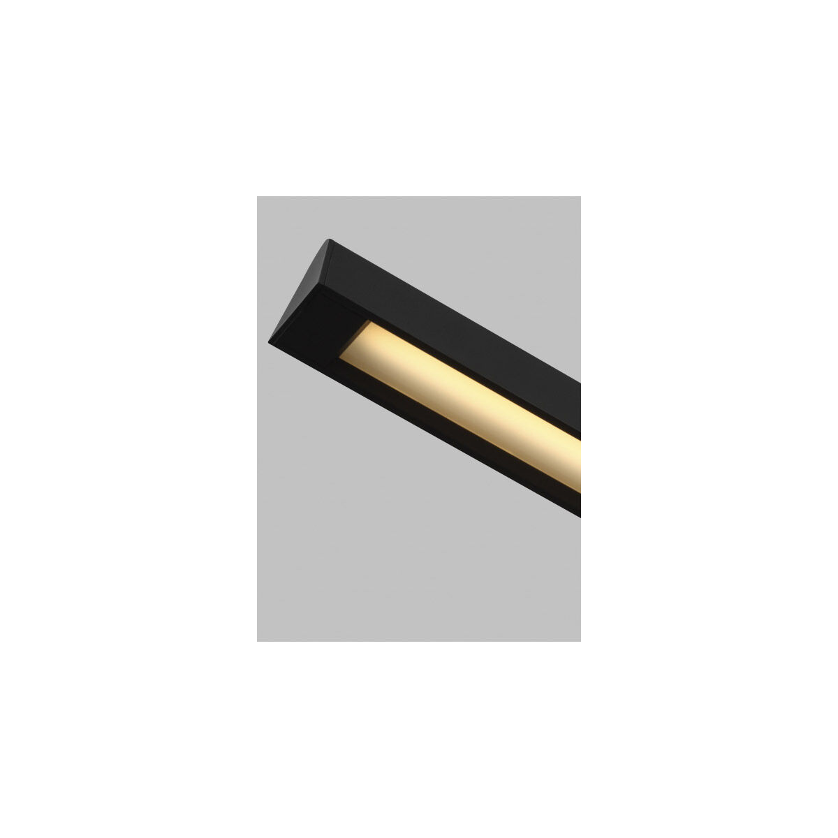 Dessau 48 linear suspension top