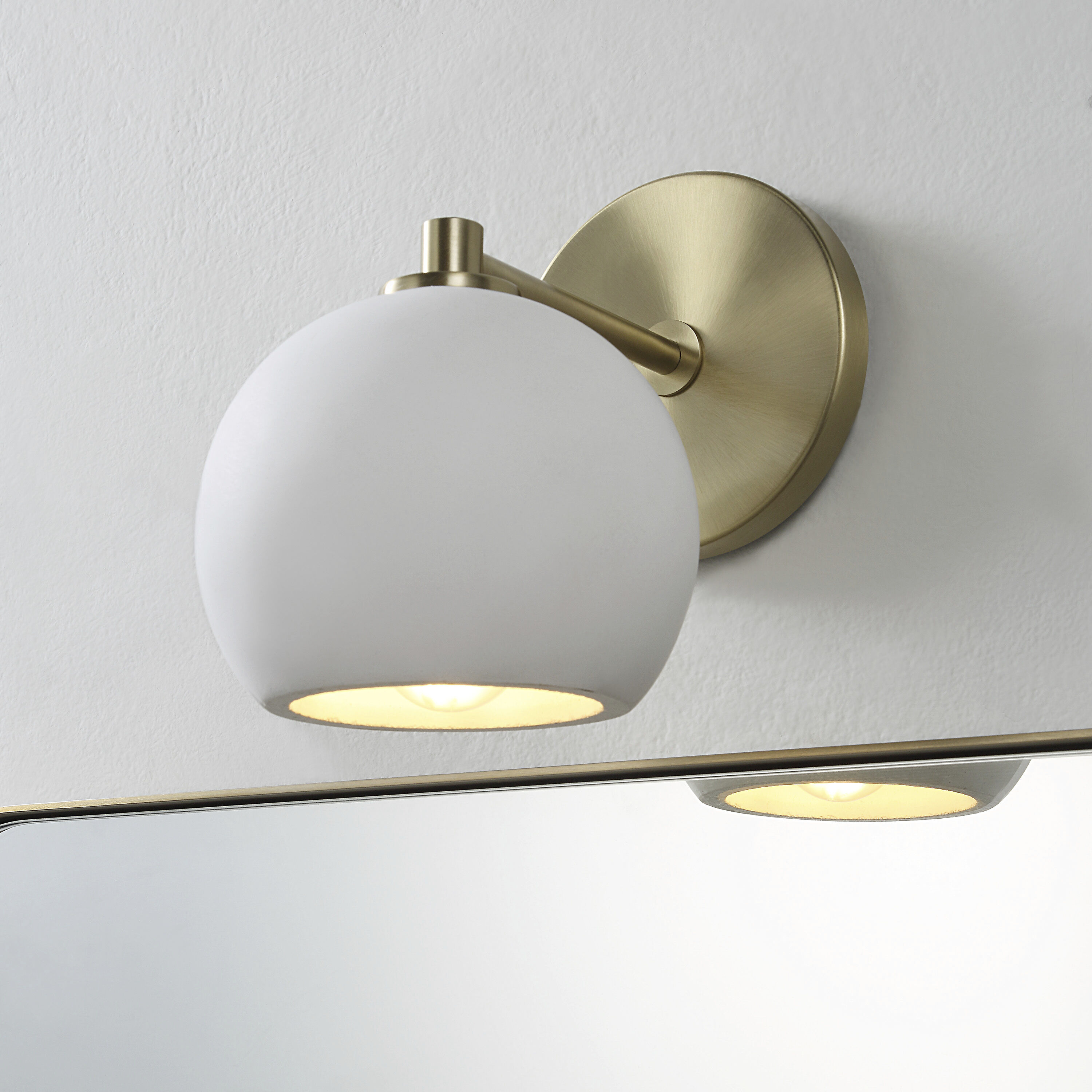 Cela Wall Sconce Wall Light