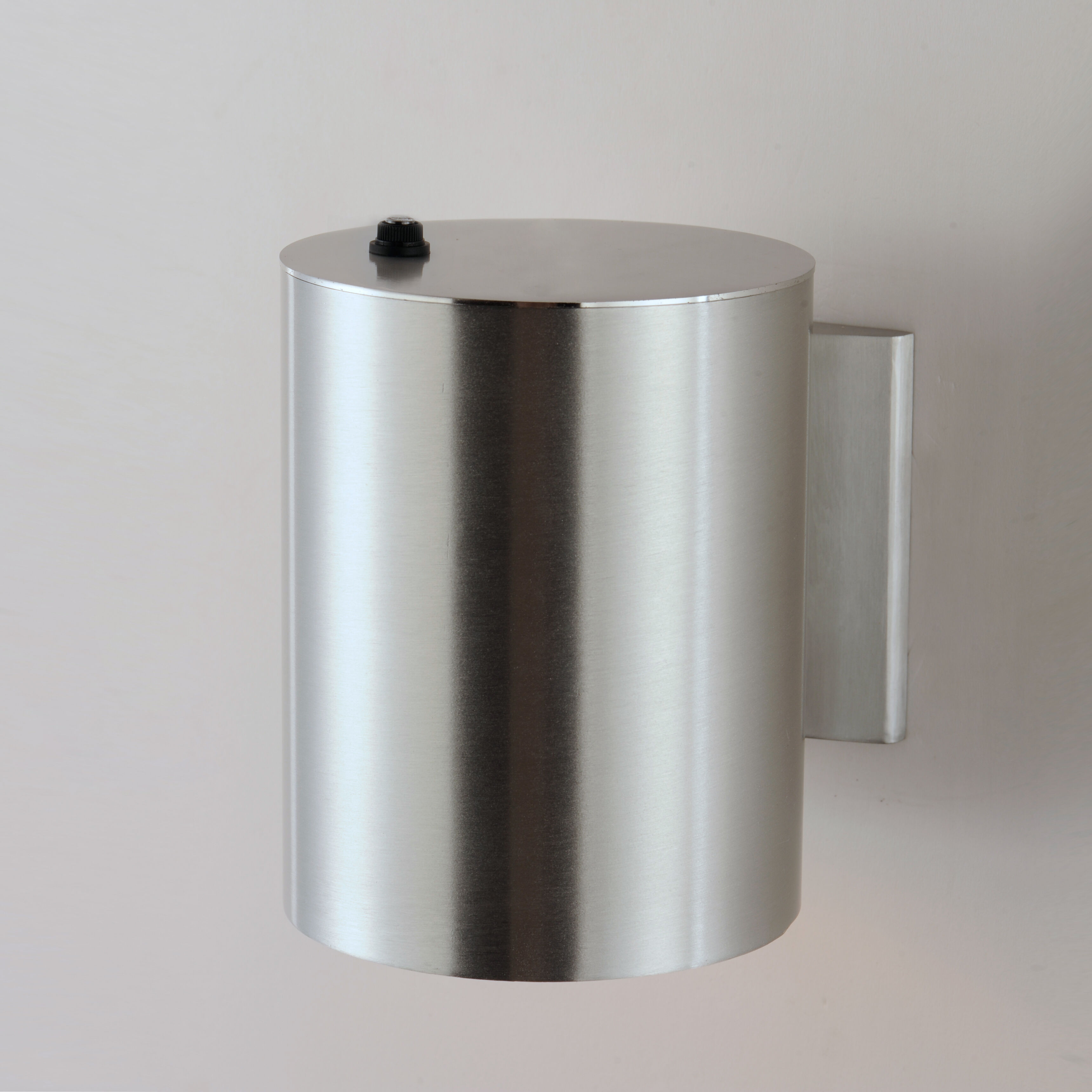 Lightray Wall Sconce Wall Light in Brushed Aluminum