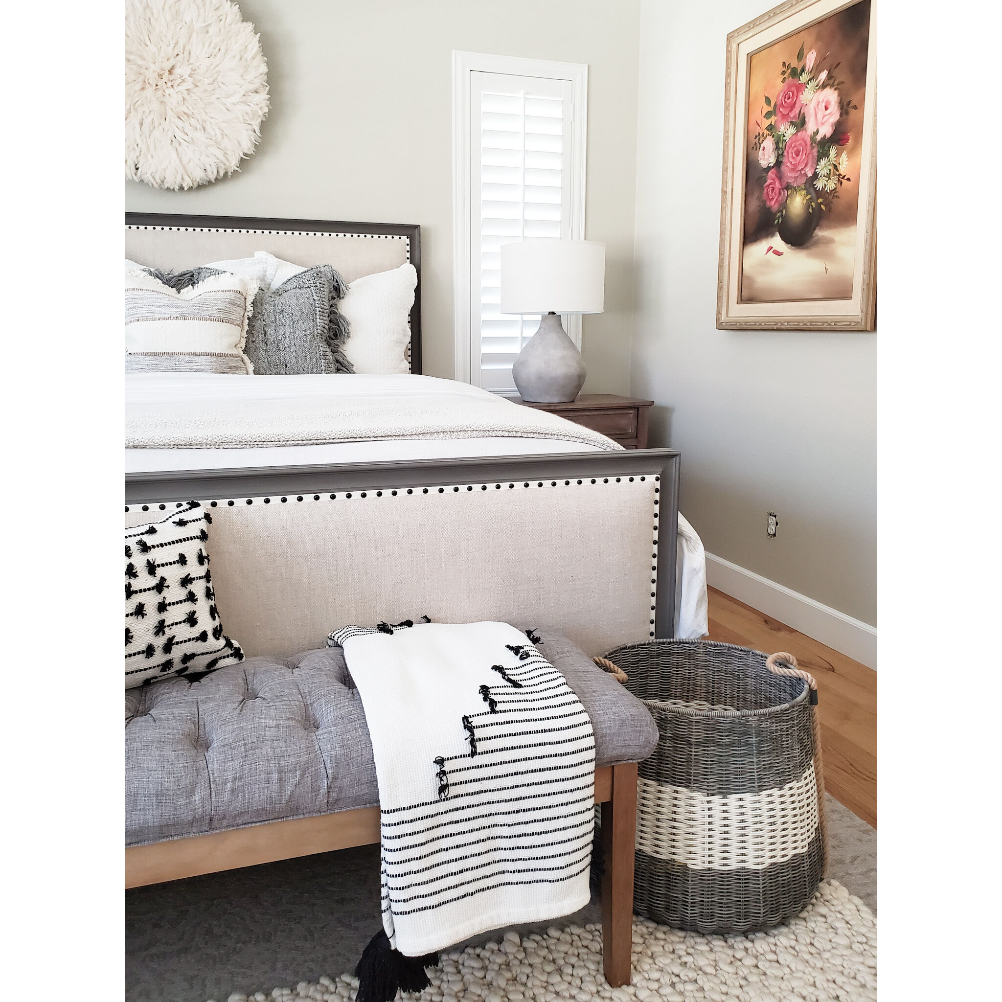 Zen 27 inch 150.00 watt Alabastrino Table Lamp Portable Light