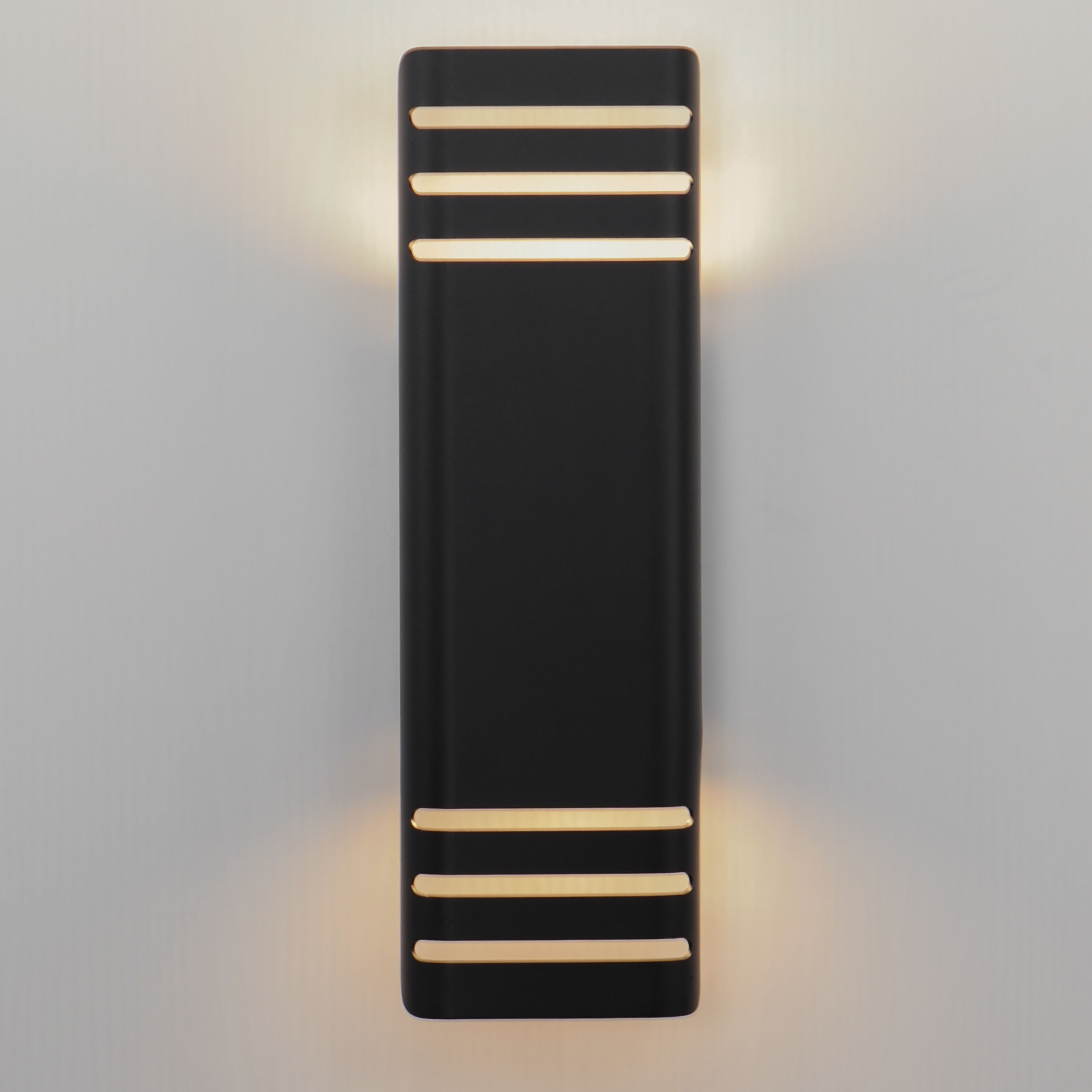 Lightray LED LED 20 inch Black Outdoor Wall Mount, Large