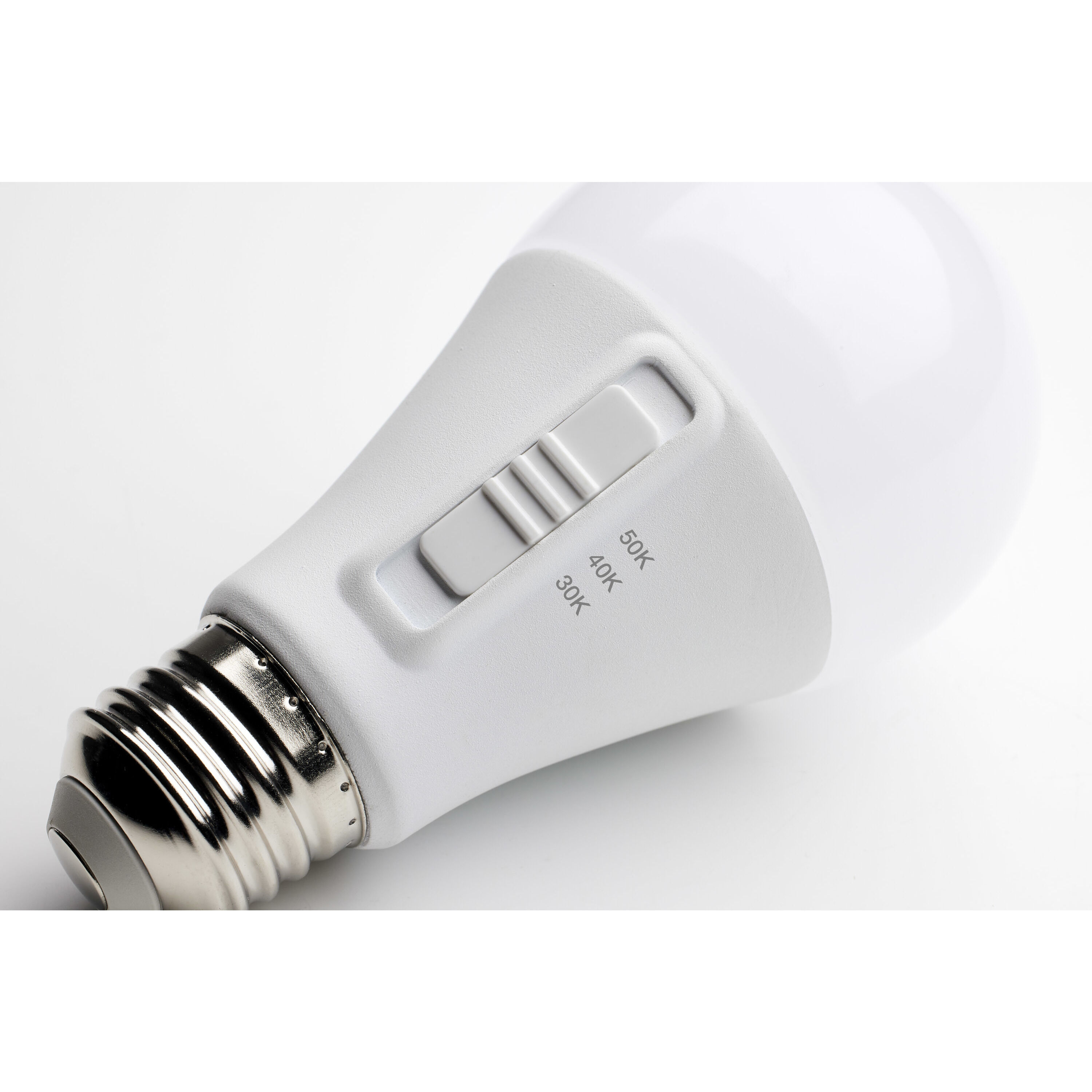 Lumos Medium 14.00 watt 3000K Light Bulb