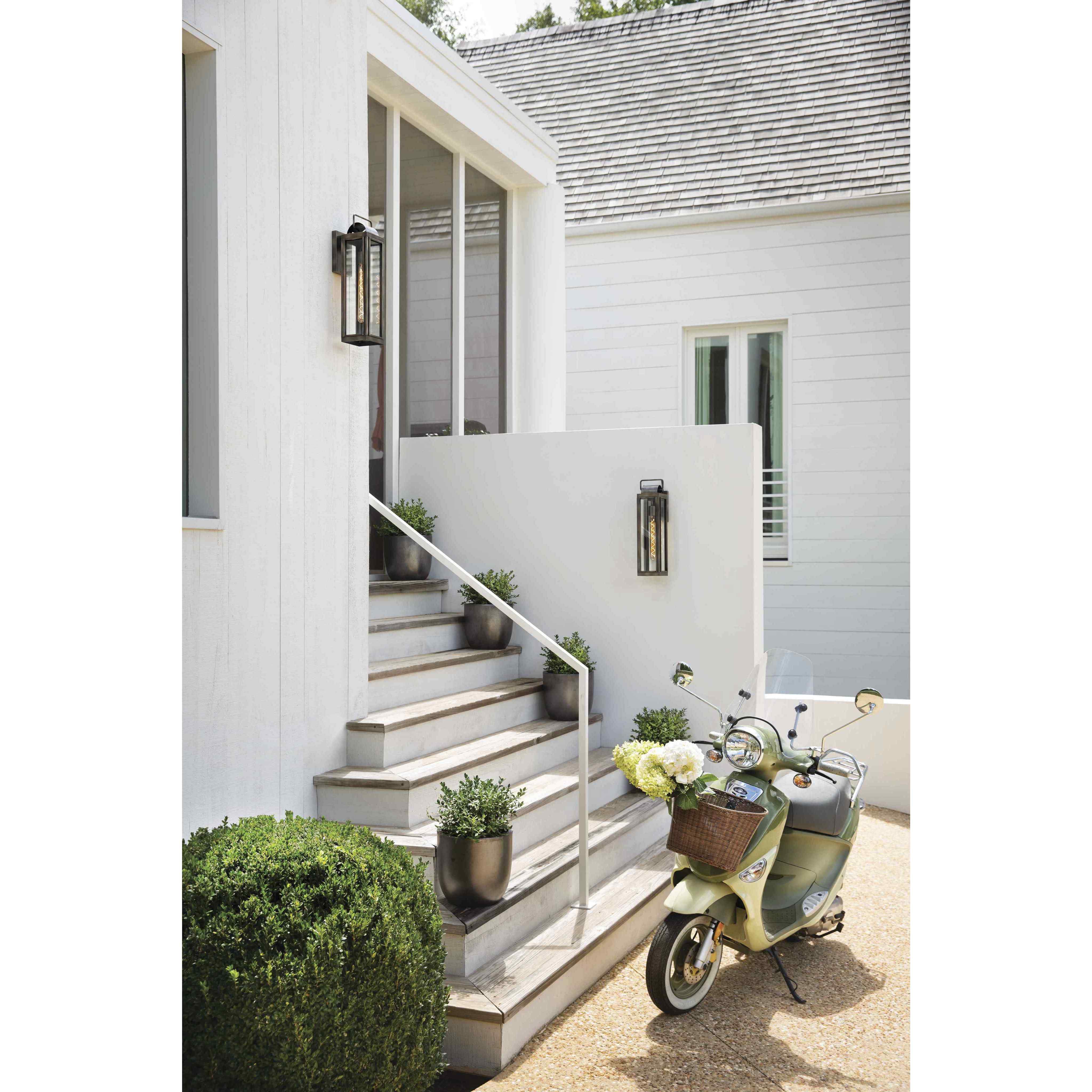 Heritage Sag Harbor Outdoor Wall Mount Lantern in Black, Non-LED