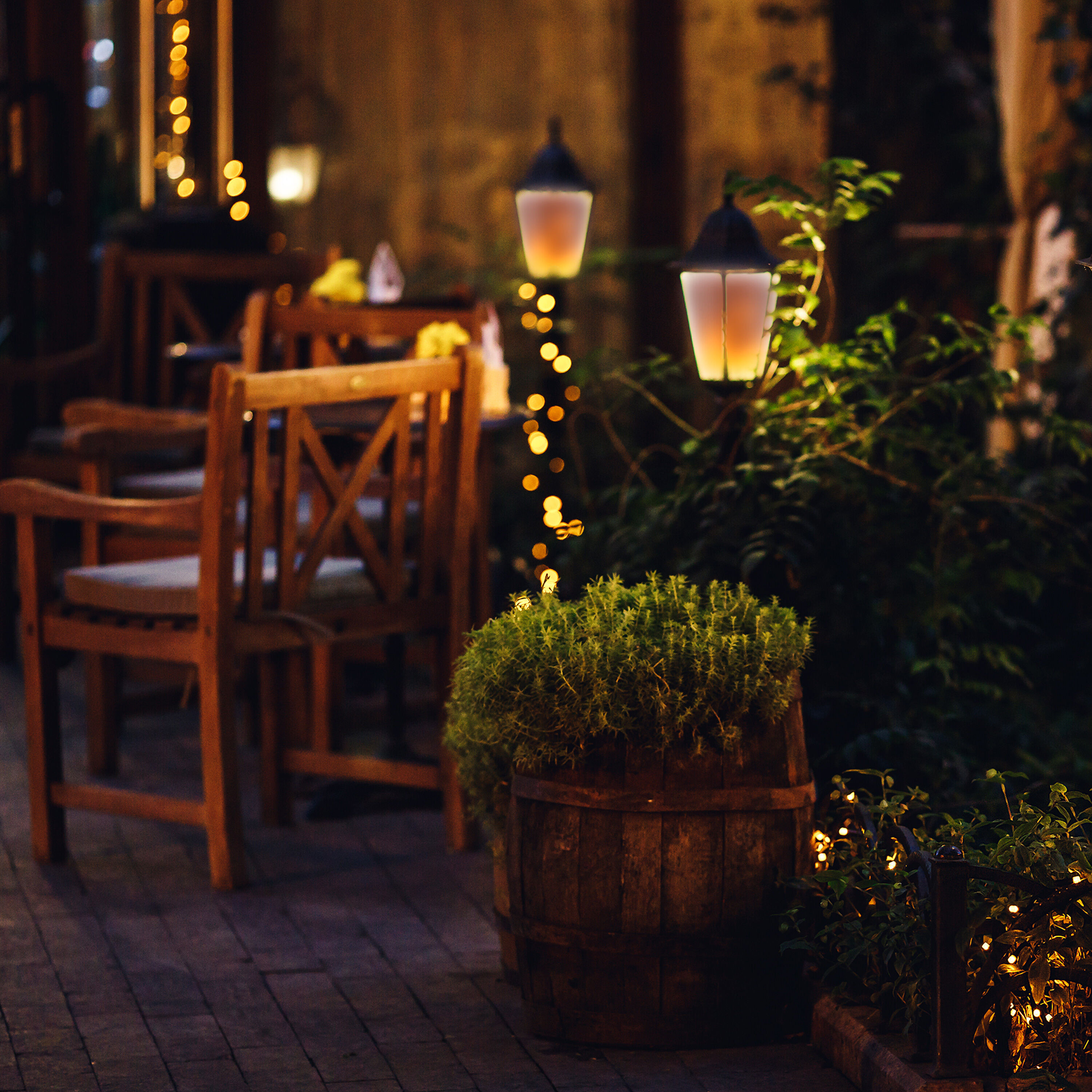 Lumos LED Medium 1600K LED Flame Bulb