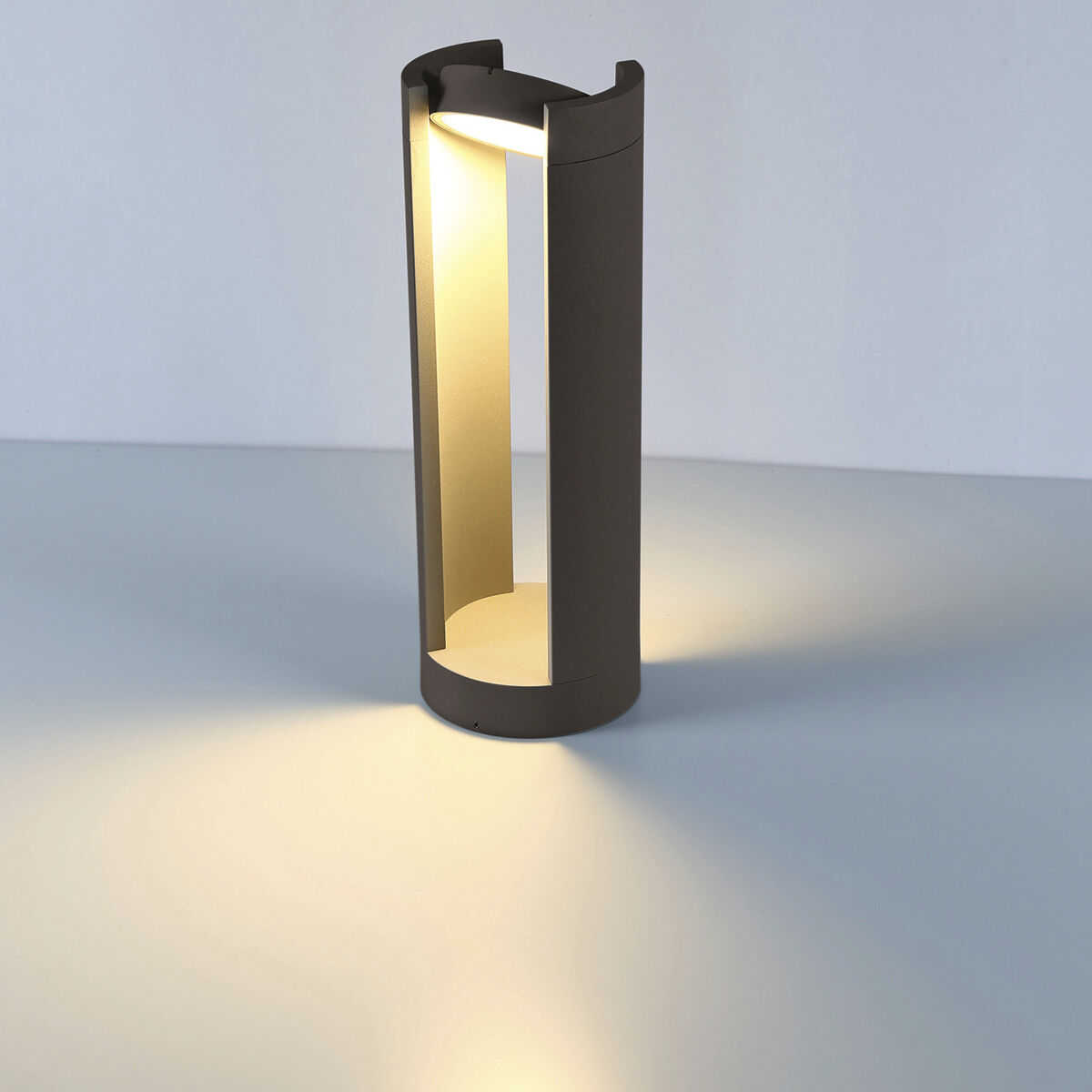 LED Bollard 120V 15 watt Graphite Grey Outdoor Bollard Light