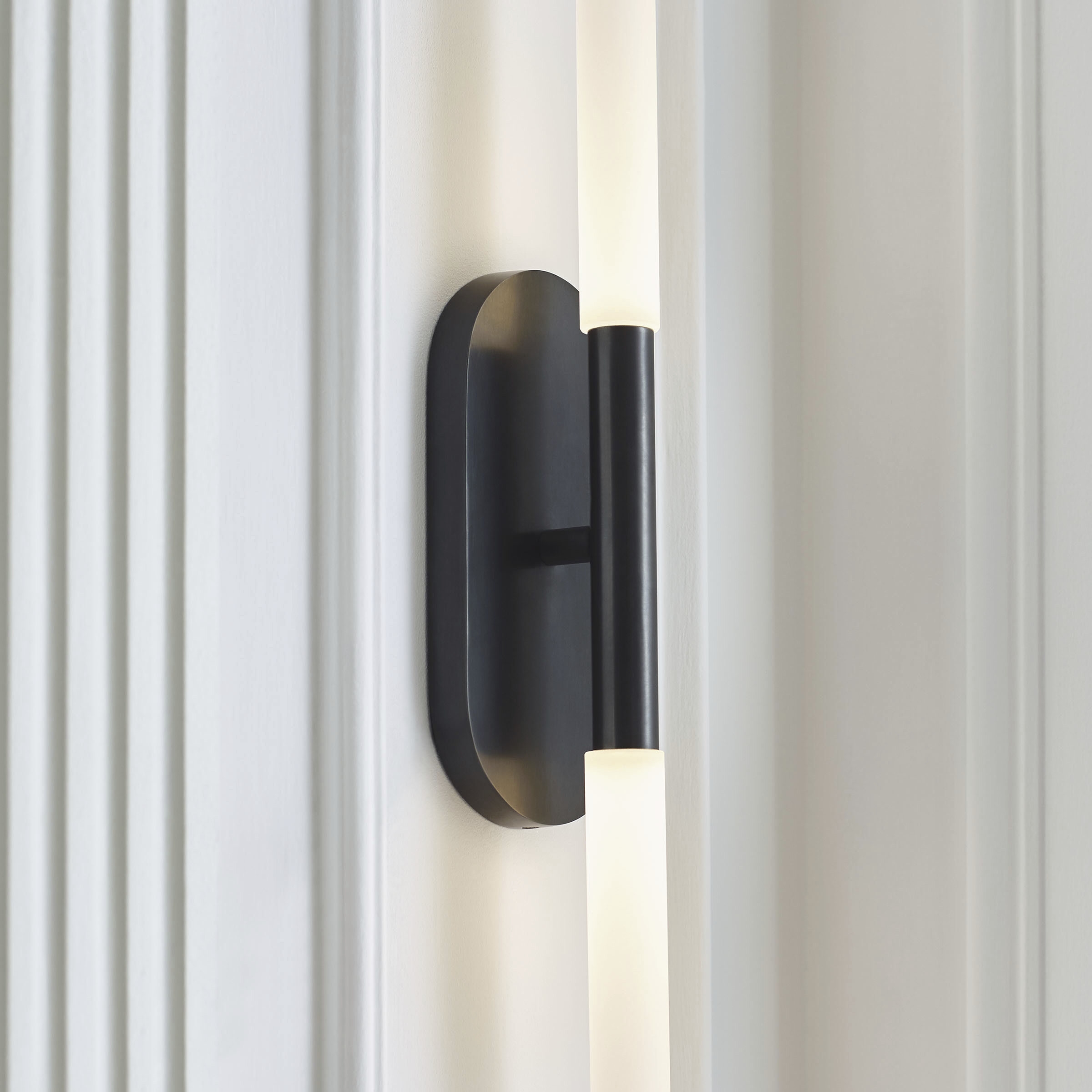 Kelly Wearstler Rousseau LED 4.25 inch Bronze Vanity Sconce Wall Light in Etched Crystal, Medium