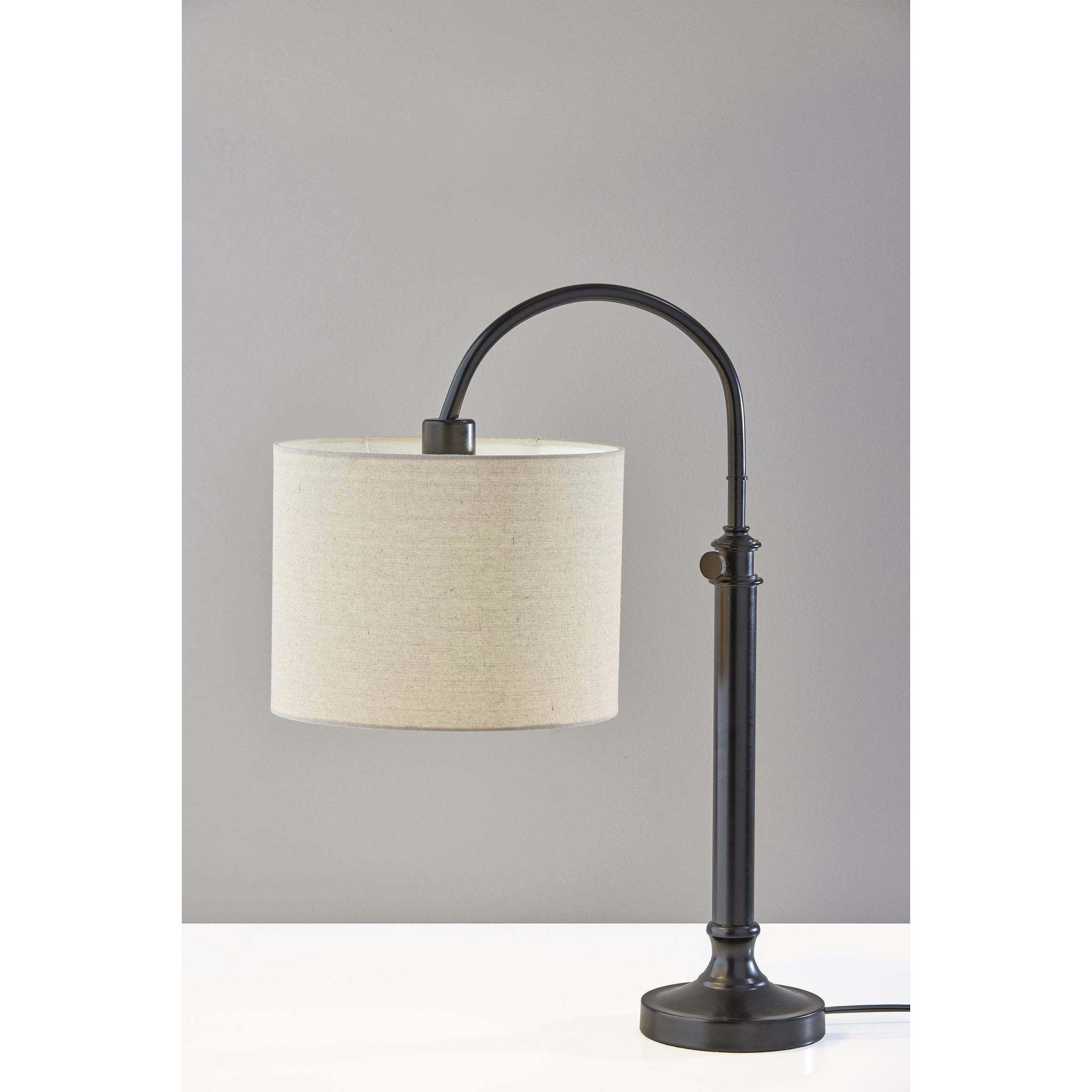 Barton 25 inch 100 watt Antique Bronze Table Lamp Portable Light