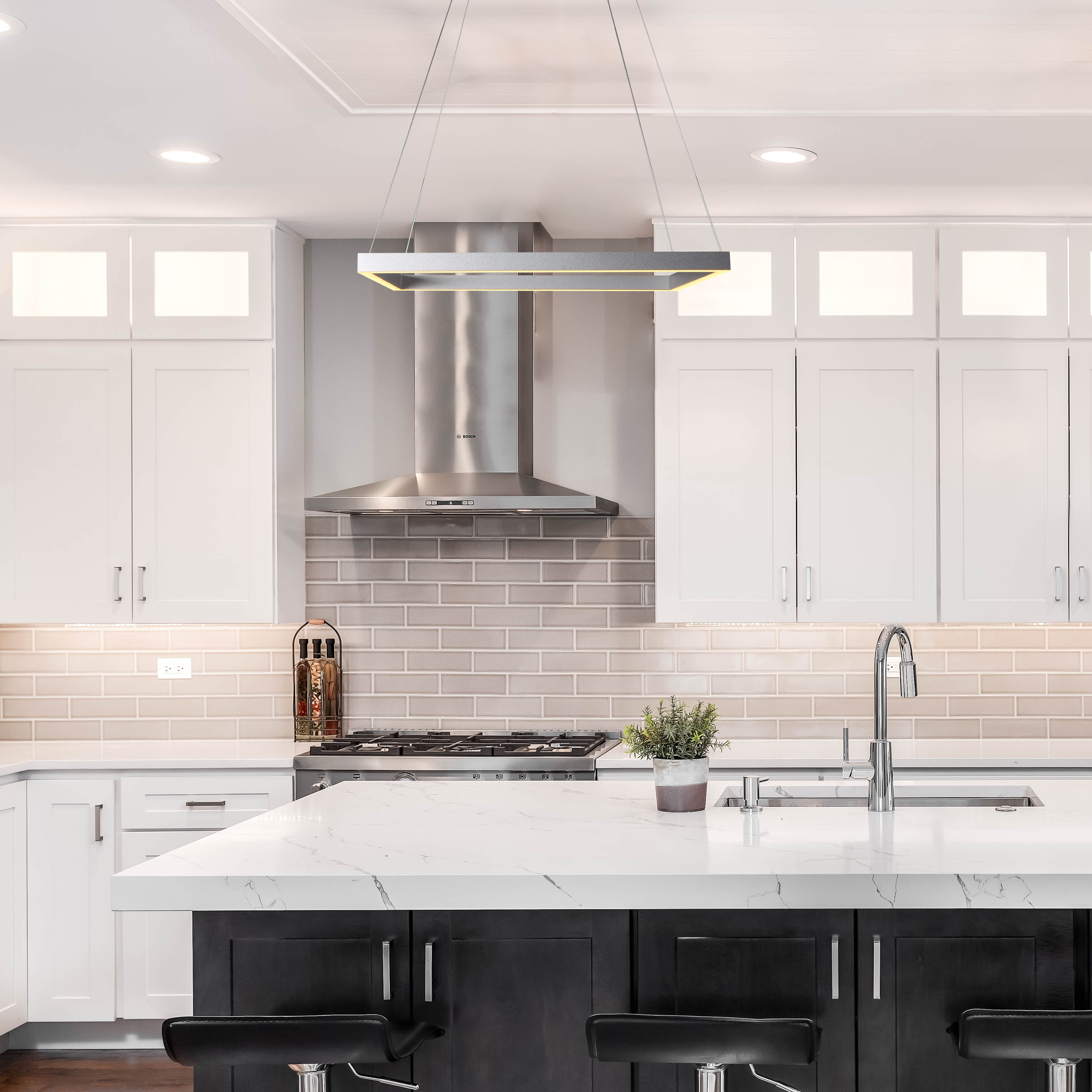 Atria 19.75 inch Silver Pendant/Chandelier Ceiling Light