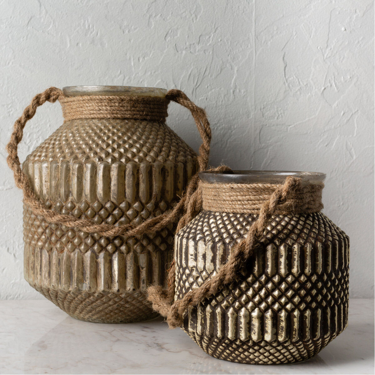 Mehndi Medium Grey Lantern