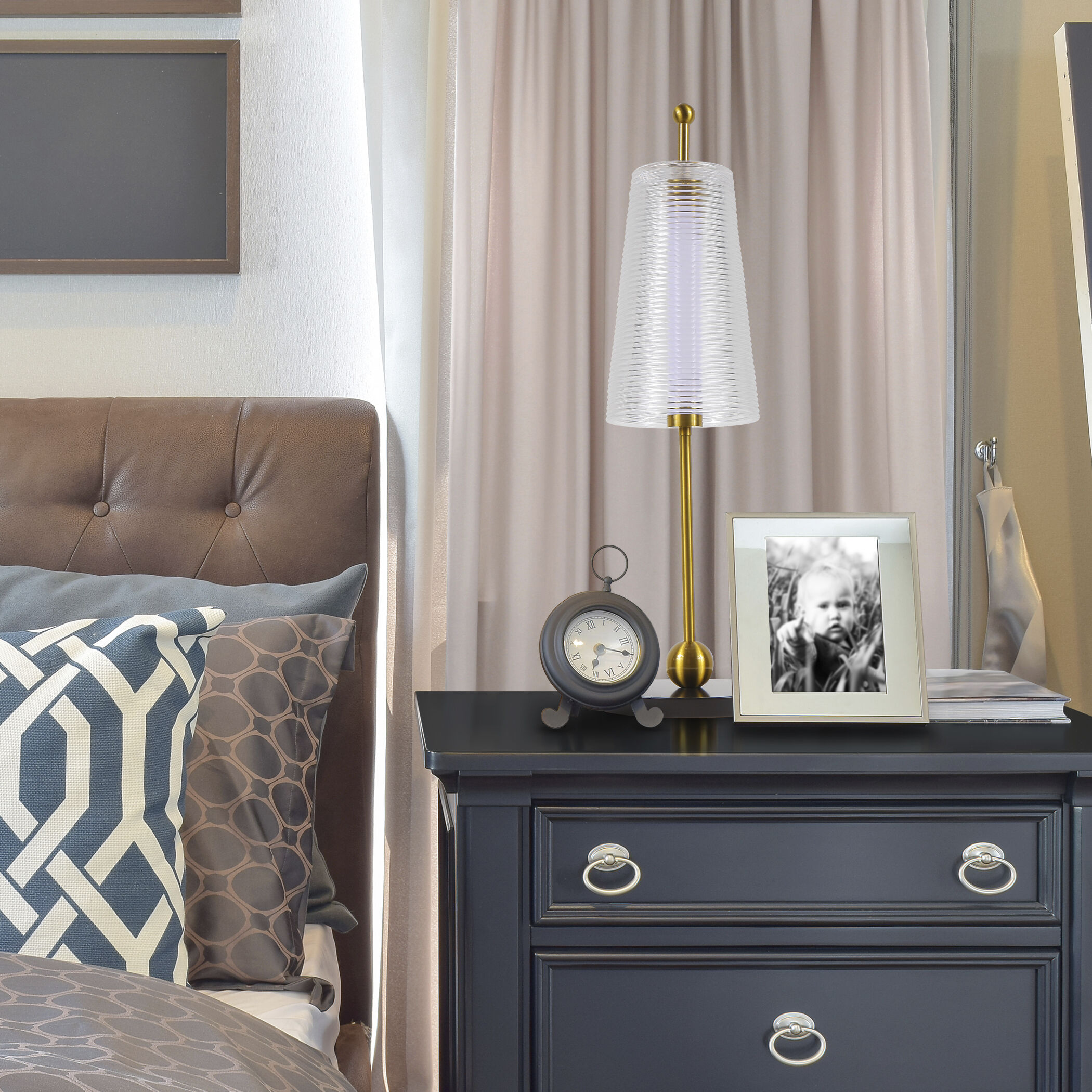 Artisan Collection/TOSCANA Series 20 inch 11 watt Antique Brass Table Lamp Portable Light