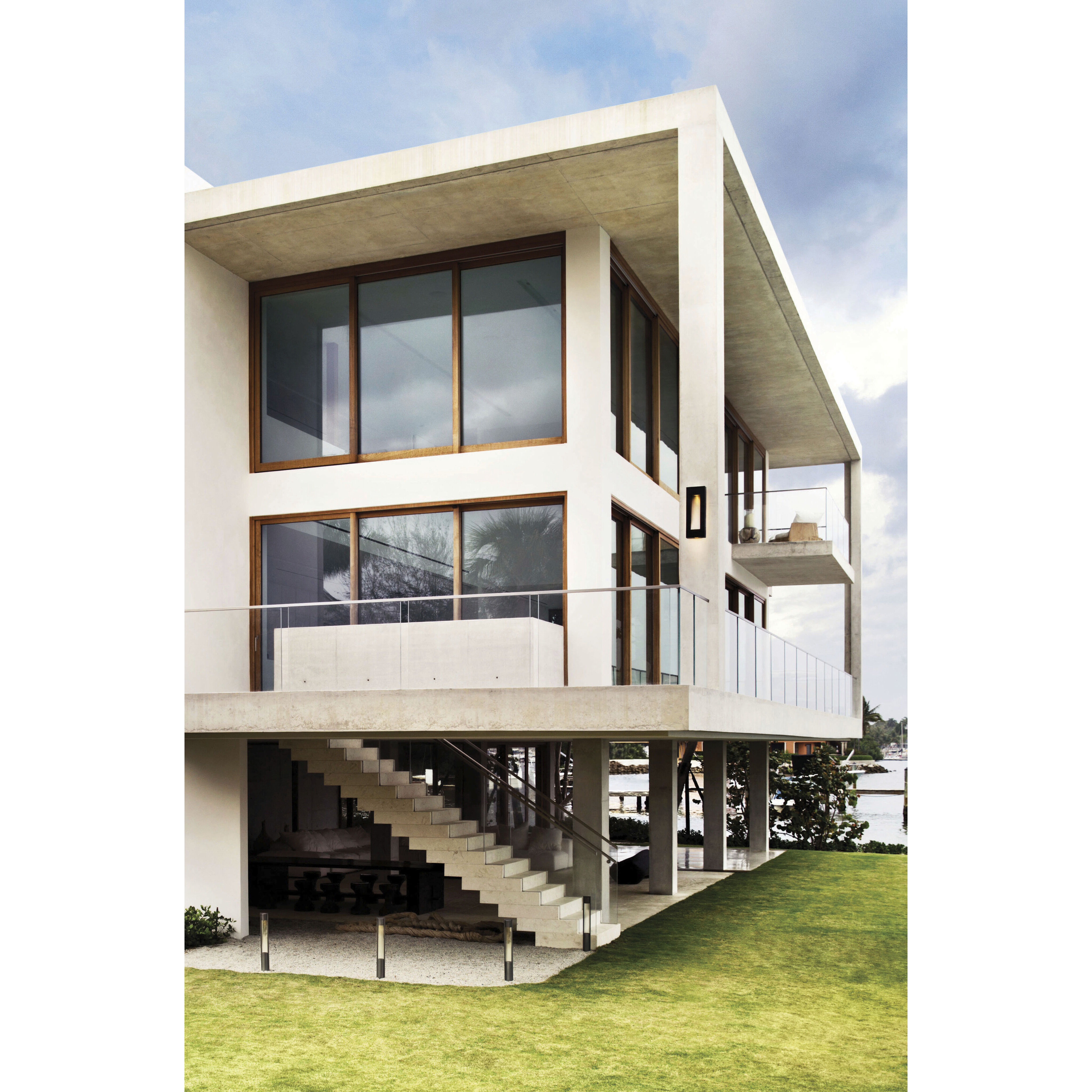 Shelter 12v 8.00 watt Black Landscape Path Bollard